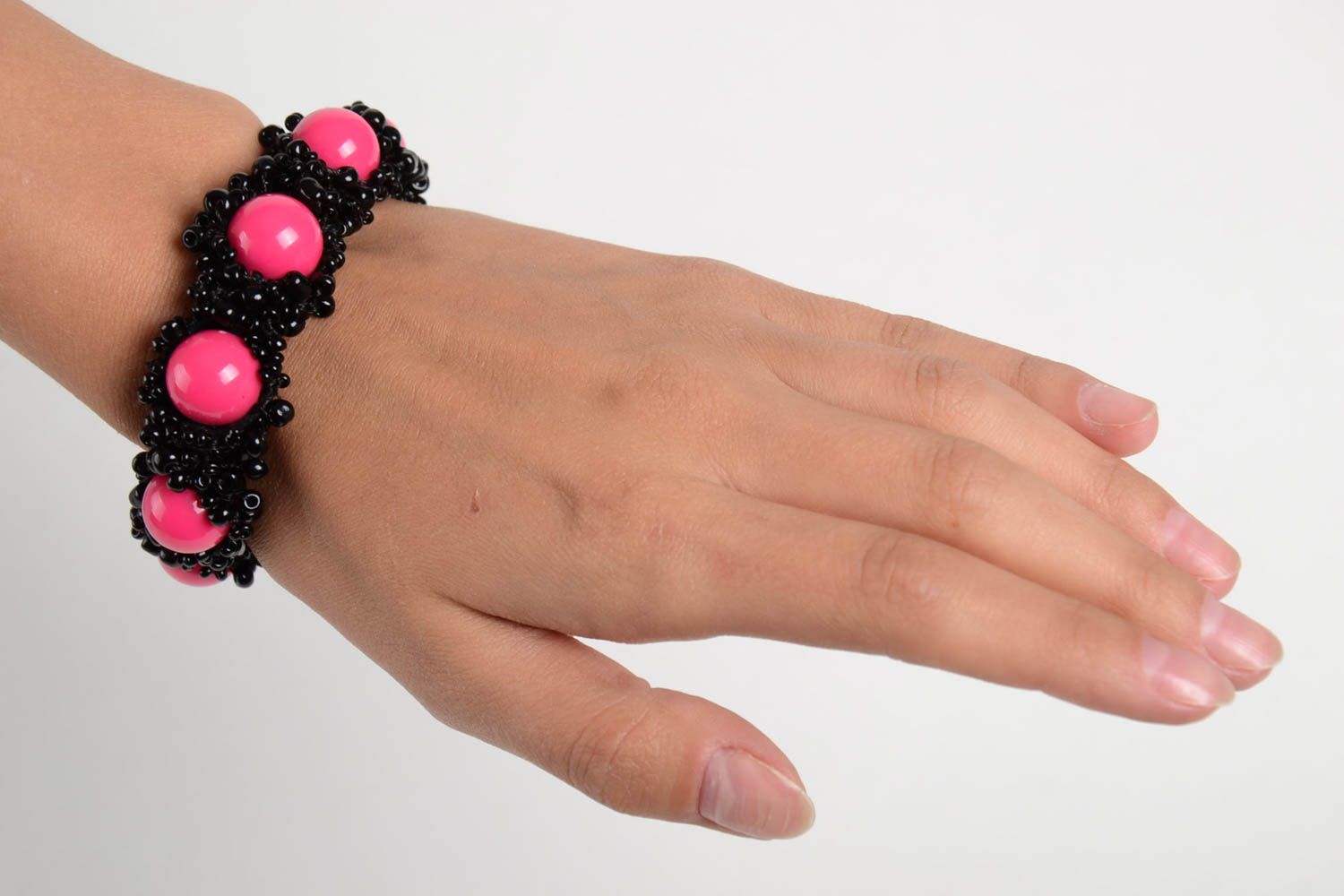 Glasperlen Armband handgefertigt Designer Schmuck Frauen Accessoire rosa schwarz foto 2