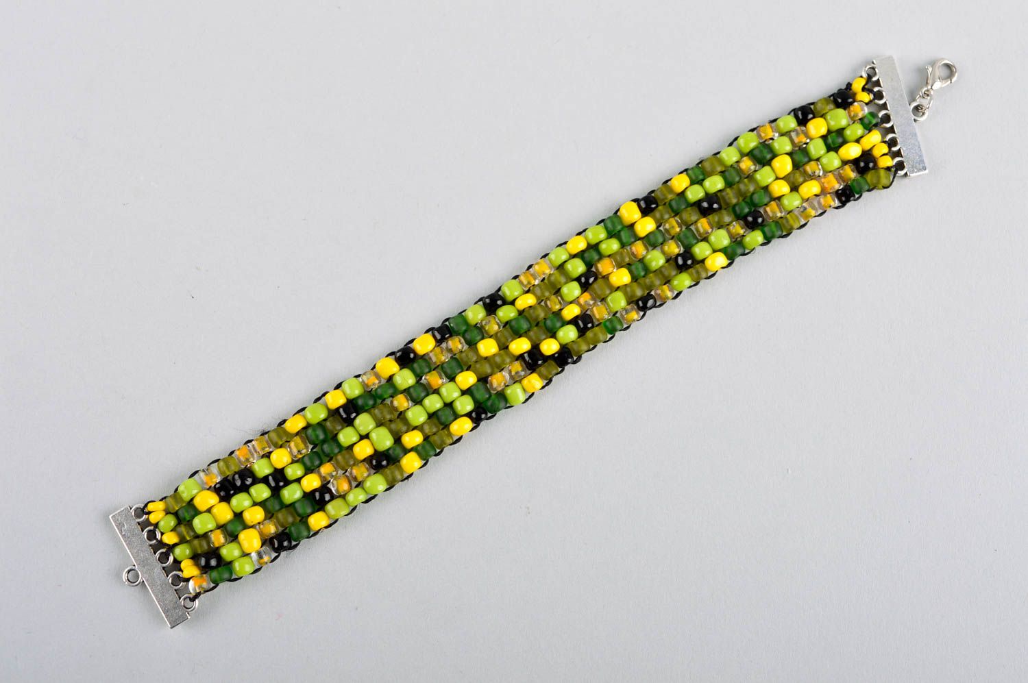 Bracelet perles de rocaille Bijou fait main vert-jaune-noir Cadeau pour femme photo 5