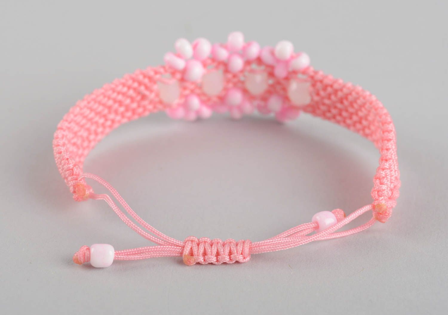 Bracelet textile Bijou fait main rose fils perles de rocaille Accessoire femme photo 4