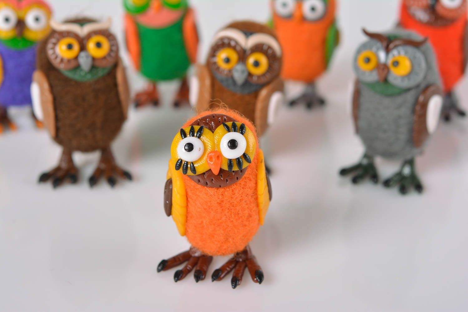 Jouet hibou orange fait main Figurine miniature pâte polymère laine Petit cadeau photo 3