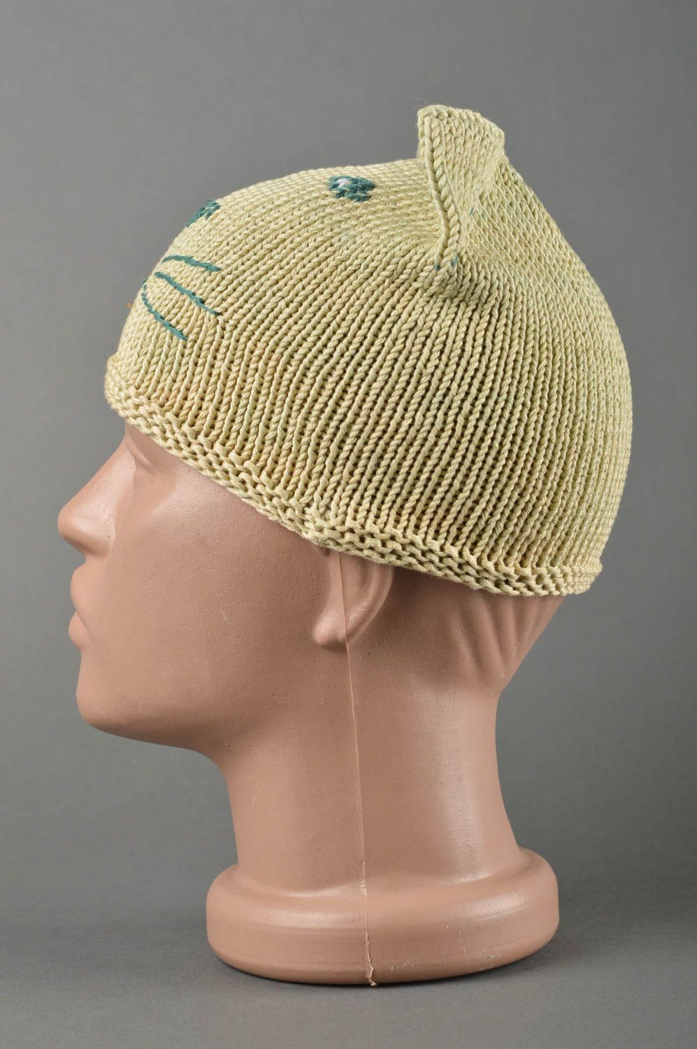Bonnet chaud fait main Chapeau tricot au crochet olive Vêtement enfant photo 2