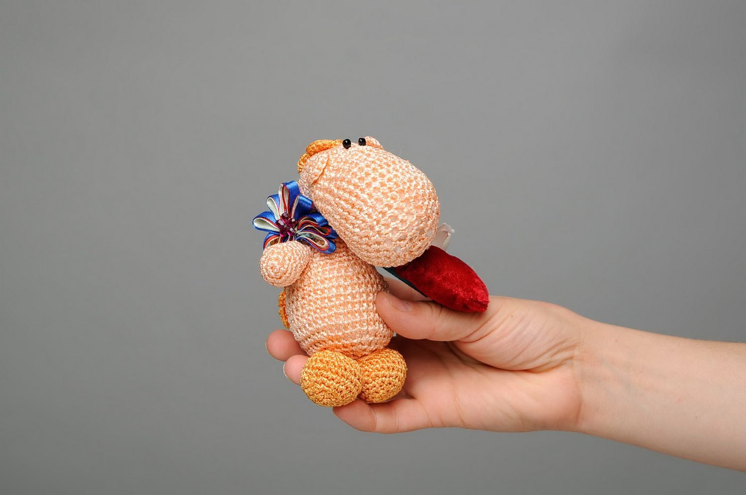 Giocattolo a maglia fatto a mano pupazzo morbido da bambini a uncinetto drago foto 2