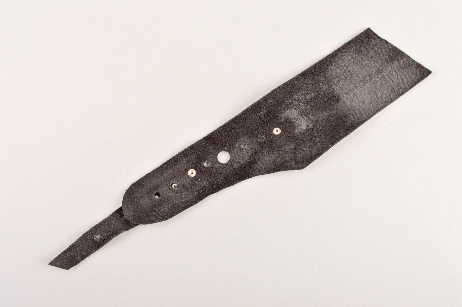 Pulsera de cuero hecha a mano con remaches accesorio para mujer regalo original foto 3