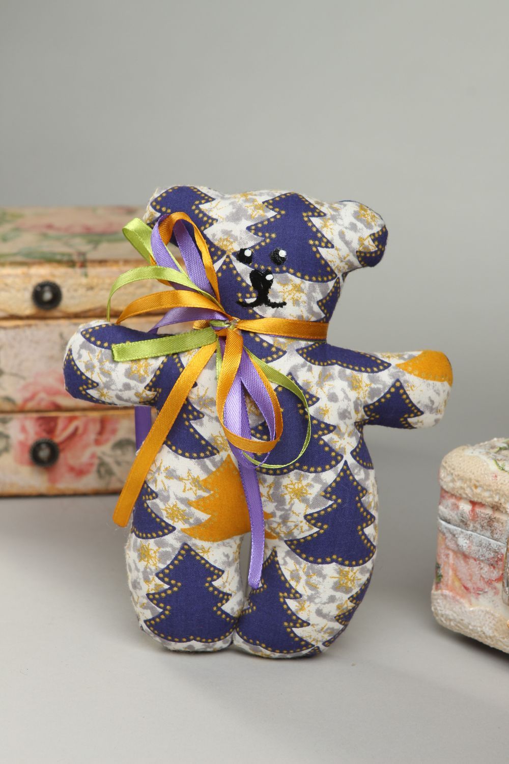 Handmade Kuscheltier Bär bunt Stoff Spielzeug Geschenk für Kinder  foto 1