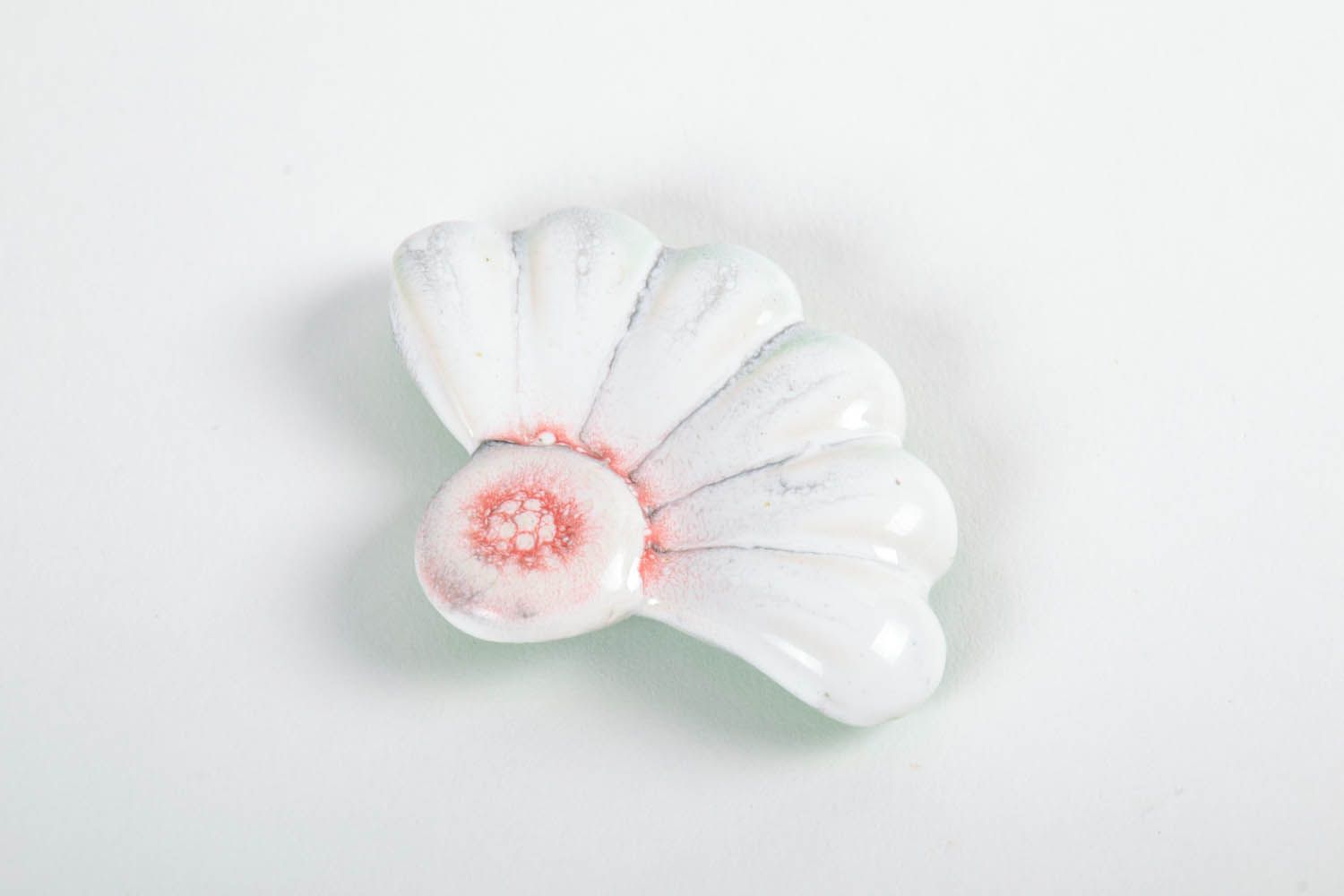 Aimant céramique en forme de fleur  photo 3