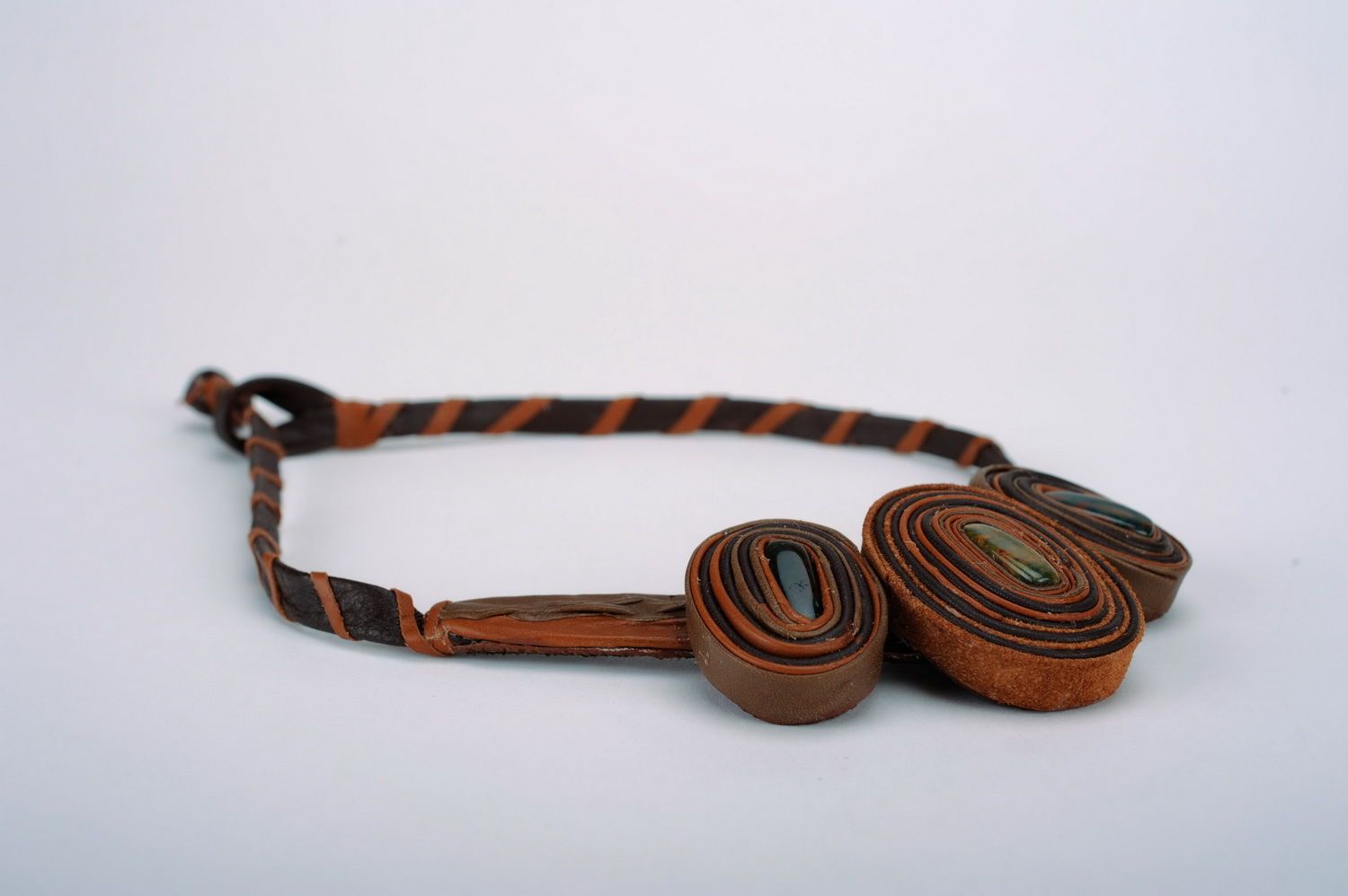 Necklace, made of leather and gem jade photo 1