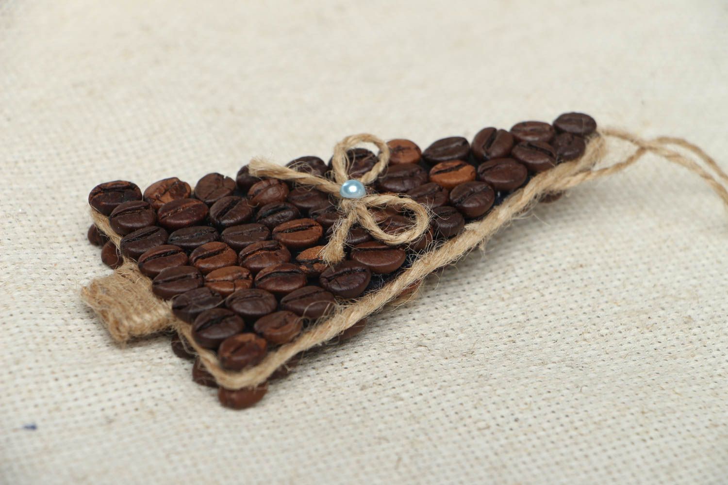 Topiario decorativo fatto a mano abete di grani di caffè decorazione d'interni foto 2