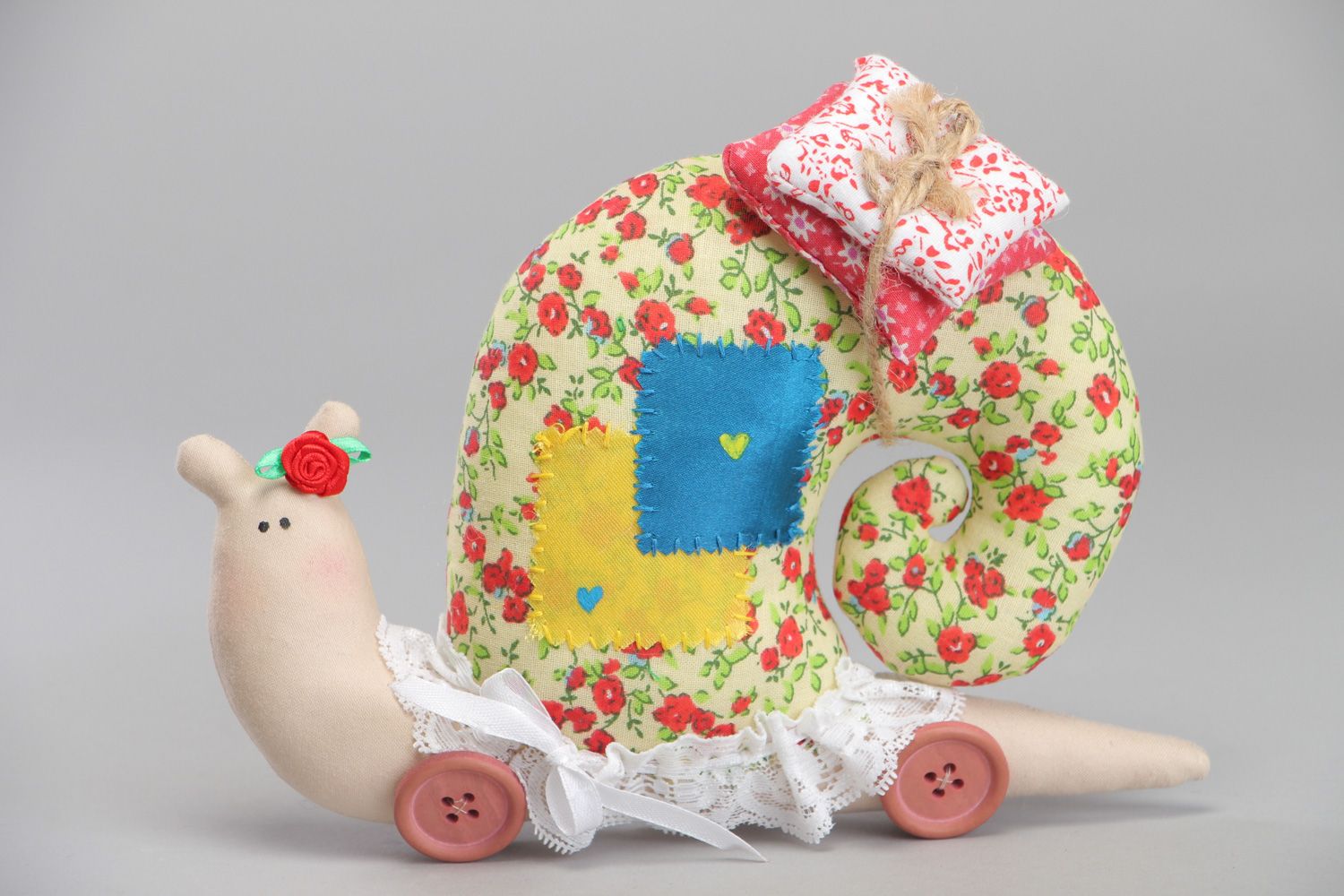 Weiches kleines Kuscheltier handmade aus Textil für Kinder Schnecke foto 1