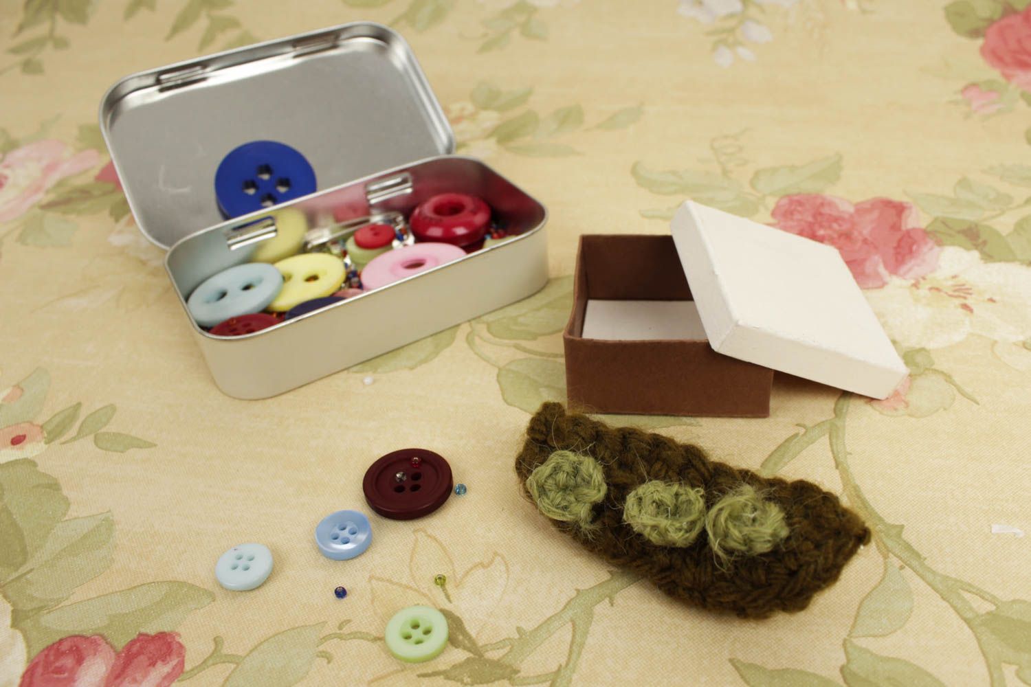 Handmade designer textile brooch crocheted brooch in box beautiful accessory photo 1