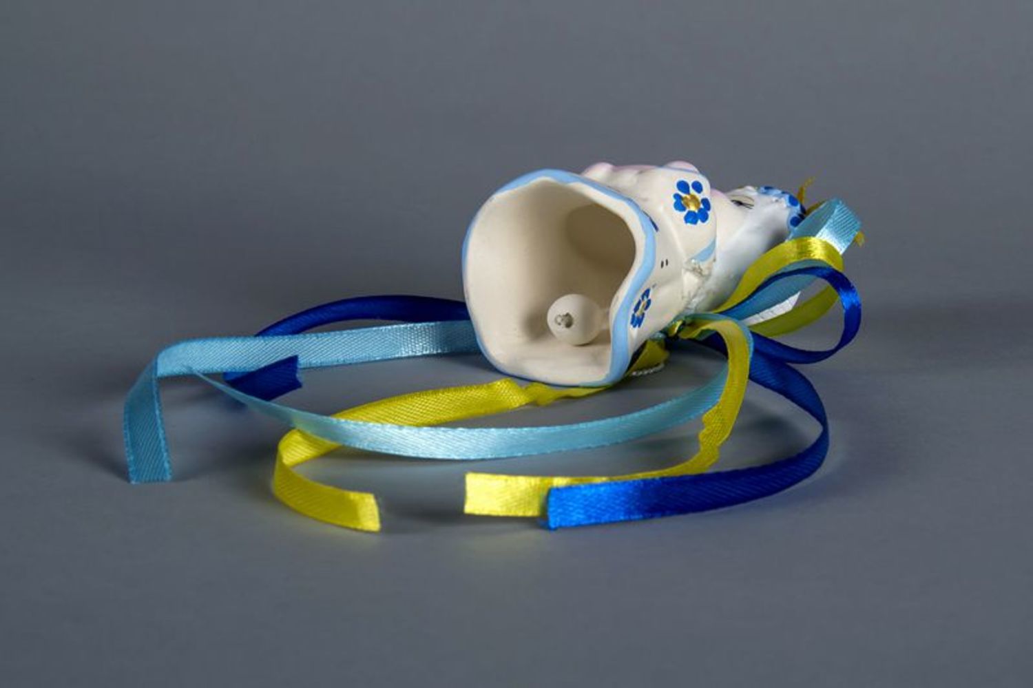 Cloche faite main en céramique bleu avec jaune photo 4