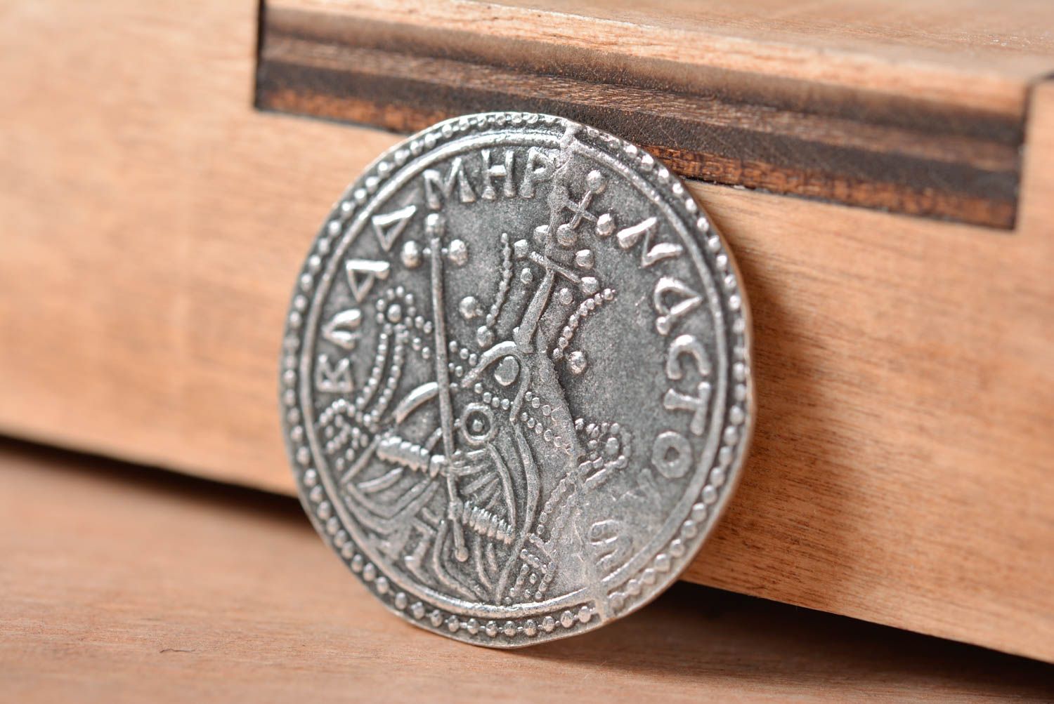 Копия монеты handmade редкая монета посеребренная старая монета Владимира фото 1