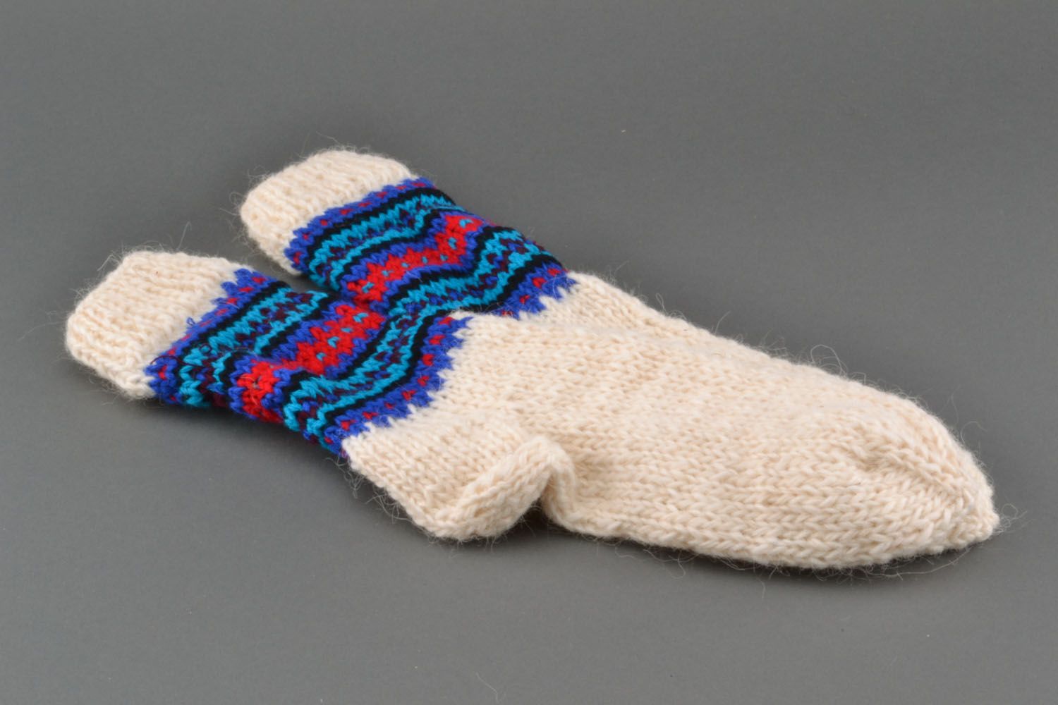 Woolen handmade socks photo 2