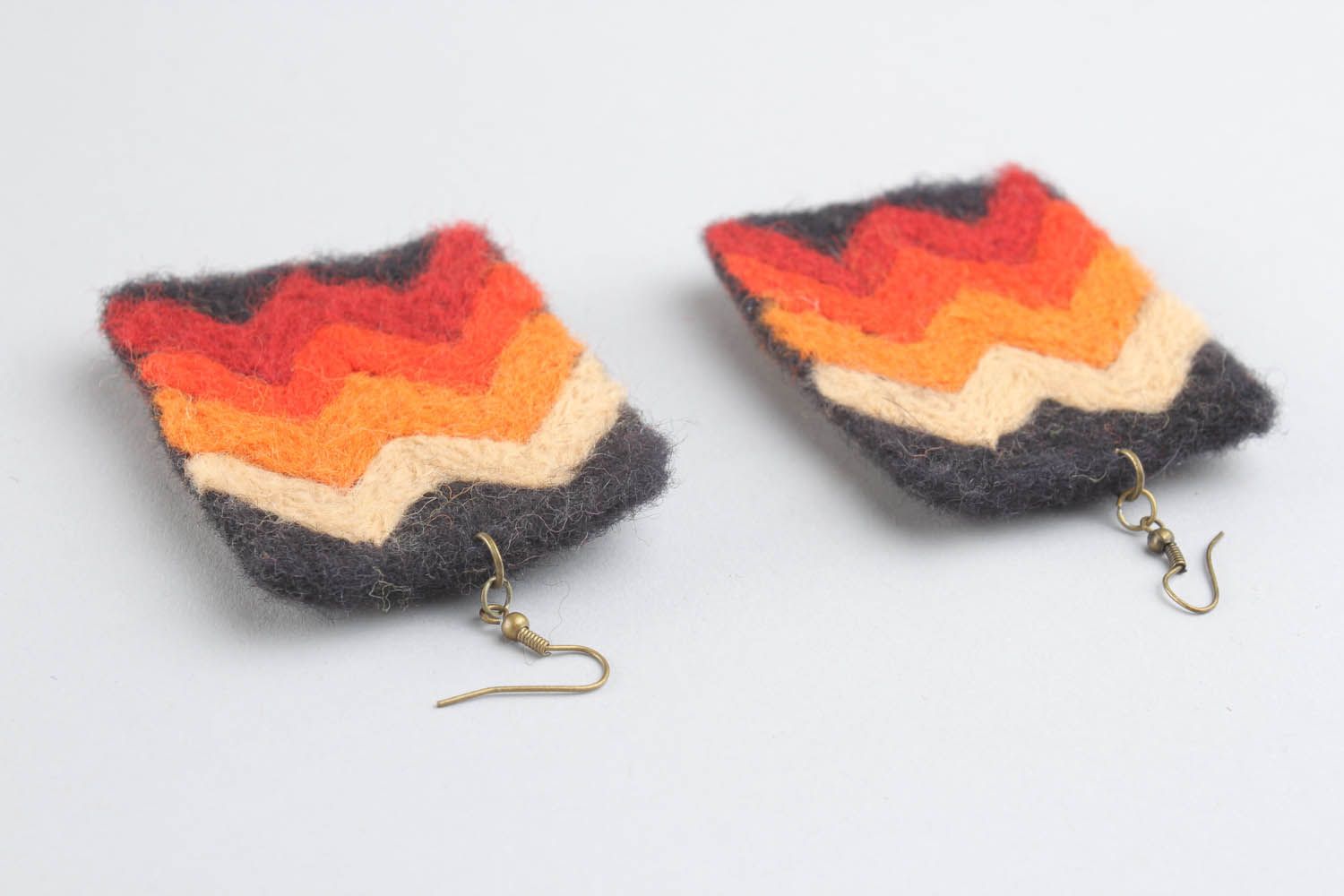 Woolen earrings made using the technique of needle felting photo 3