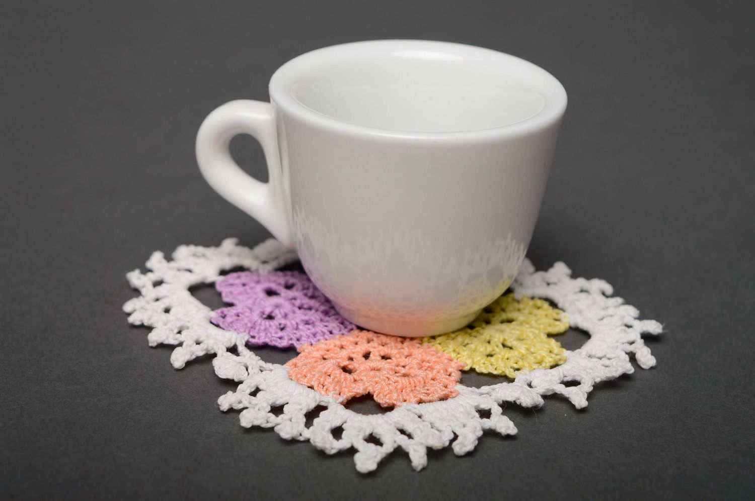 Crochet candy bowl and coasters photo 2