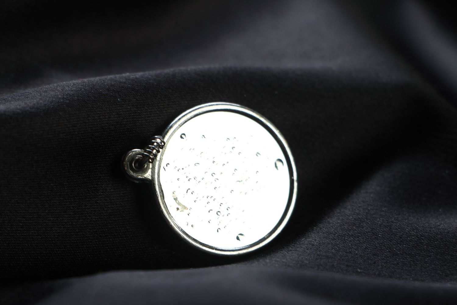 Steampunk pendant with clock mechanism photo 3