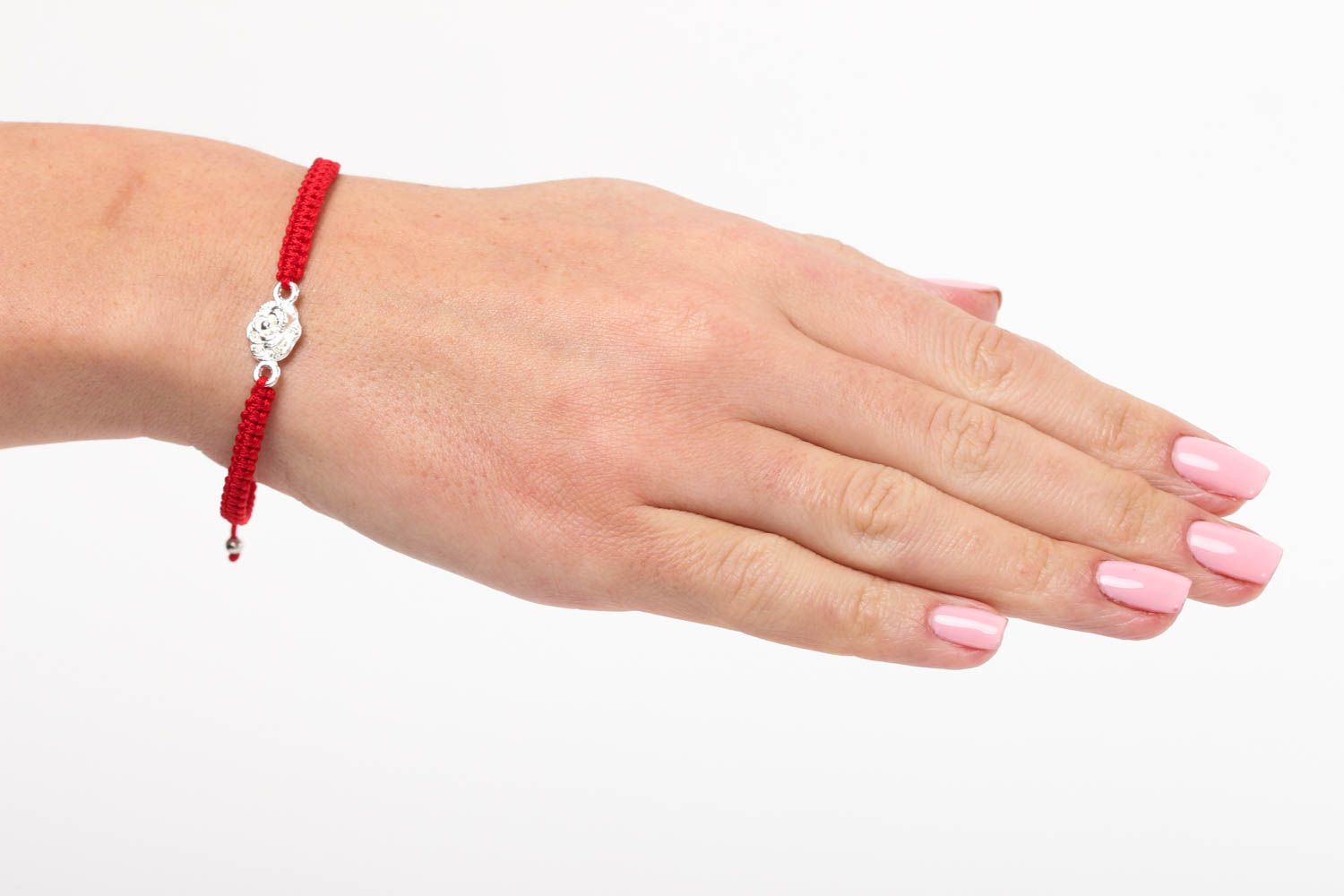 Bracelet rouge tressé Bijou fait main avec rose métallique Cadeau pour femme photo 5
