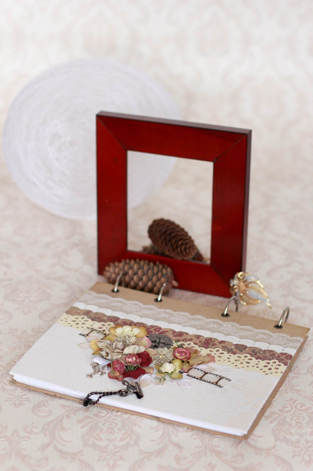 Braunes schönes Gästebuch zur Hochzeit aus Pappe klein handmade mit Blumen  foto 1