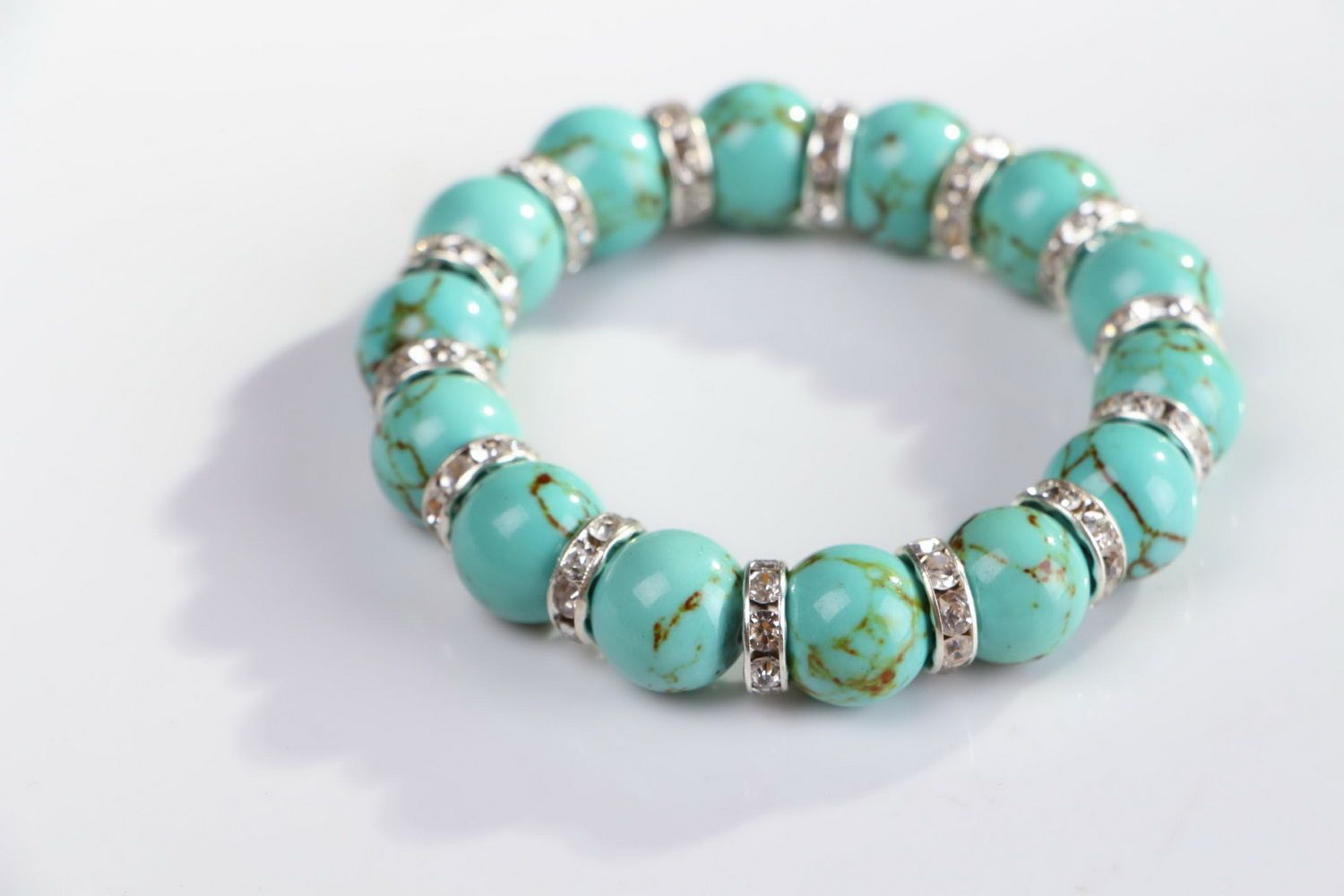 Bracelet made from turquoise with elastic band photo 1