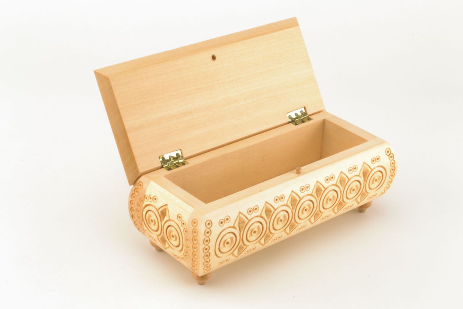 Wooden jewelry box with carvings photo 4