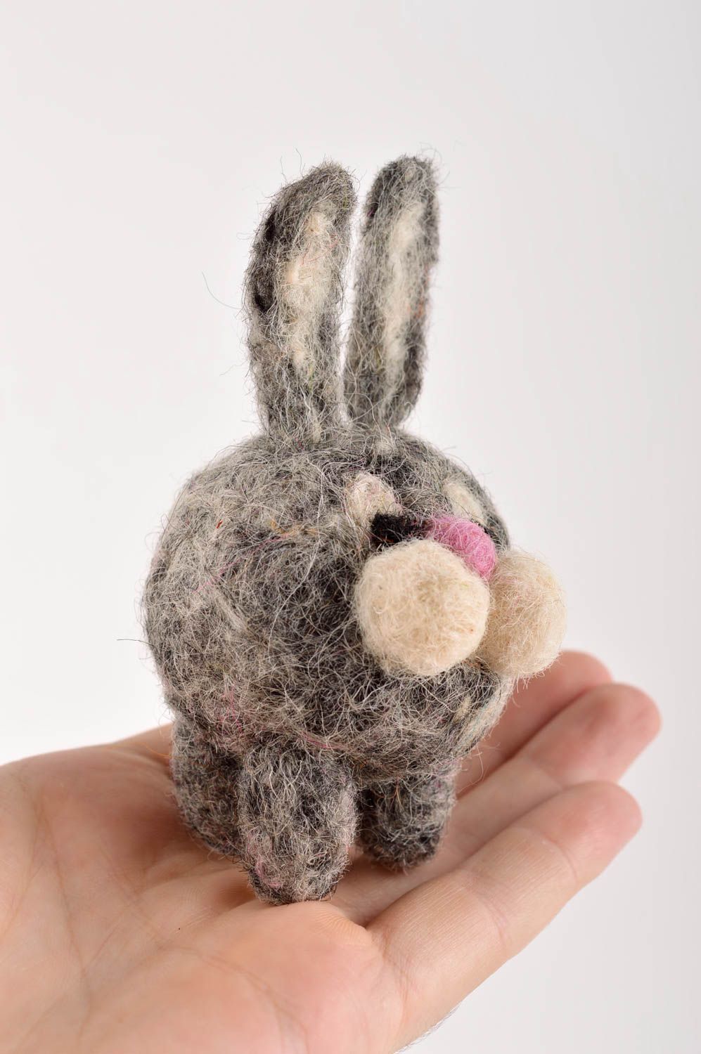 Conejo de fieltro hecho a mano juguete de lana regalo original para niño  foto 5