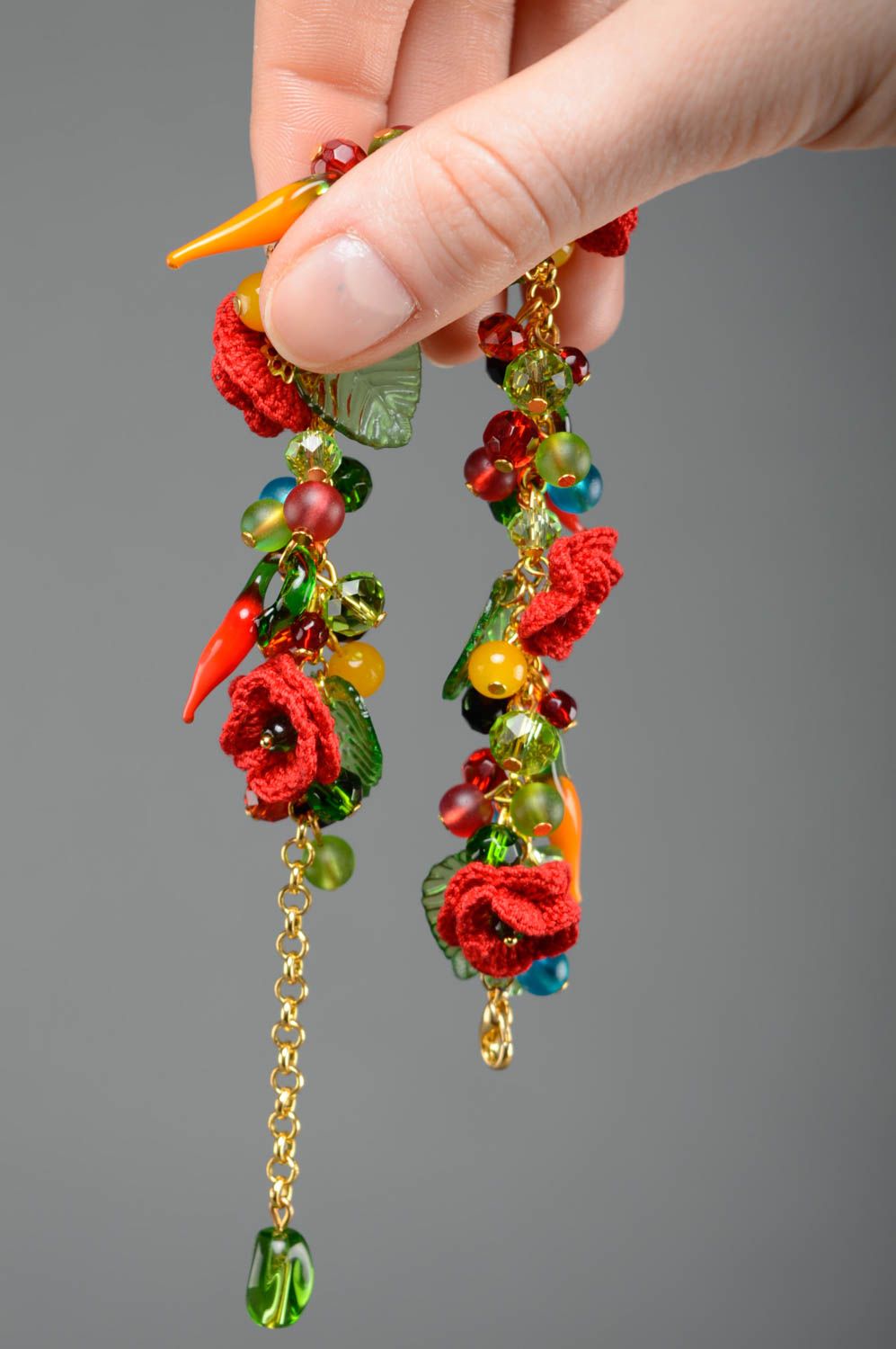Bracelet fait main avec fleurs tricotées et perles fantaisie fait main photo 3
