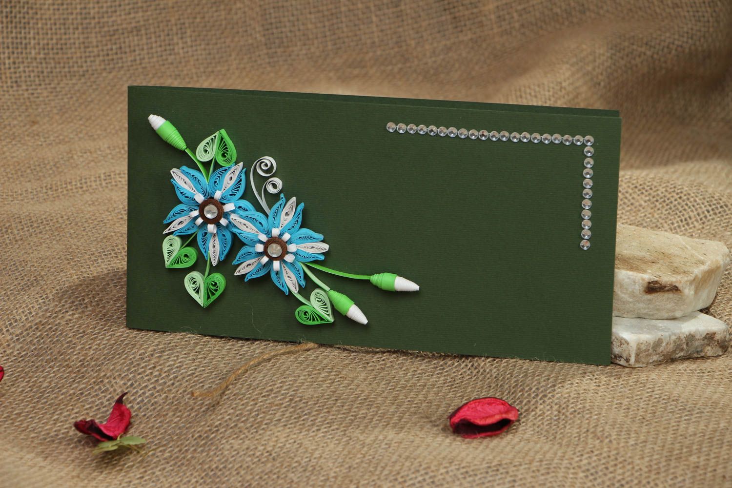 Carte de vœux avec fleurs en papier technique quilling faite main photo 4