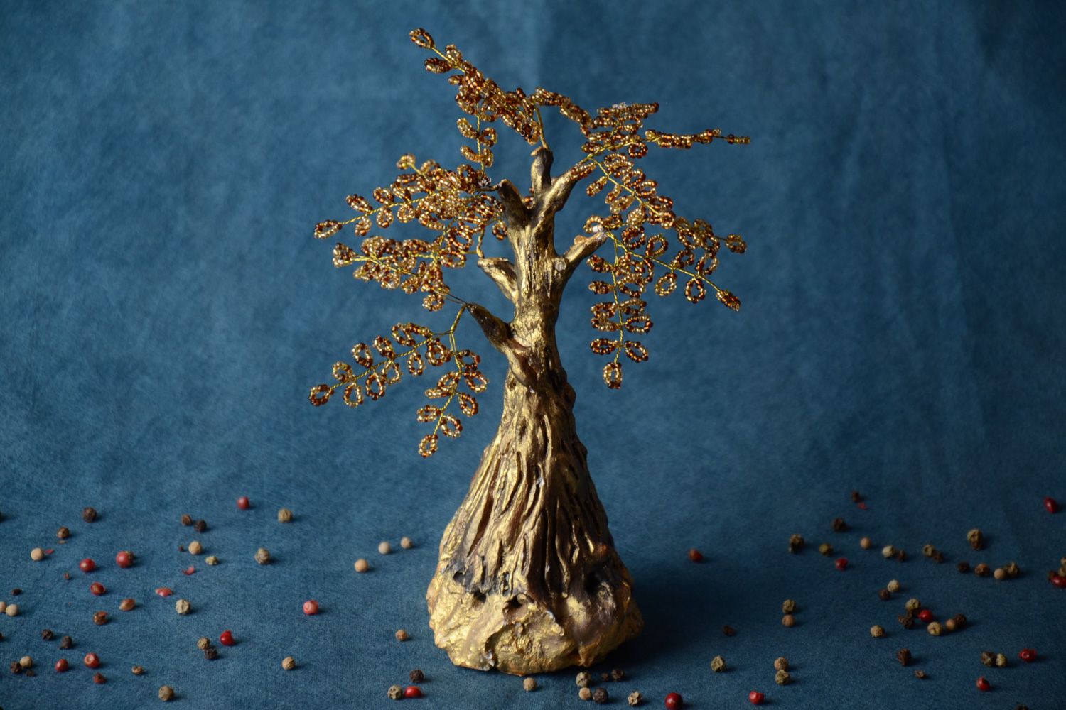 Handgemachter Glücksbaum aus Glasperlen Herbst für Interieur in goldenen Farben foto 5