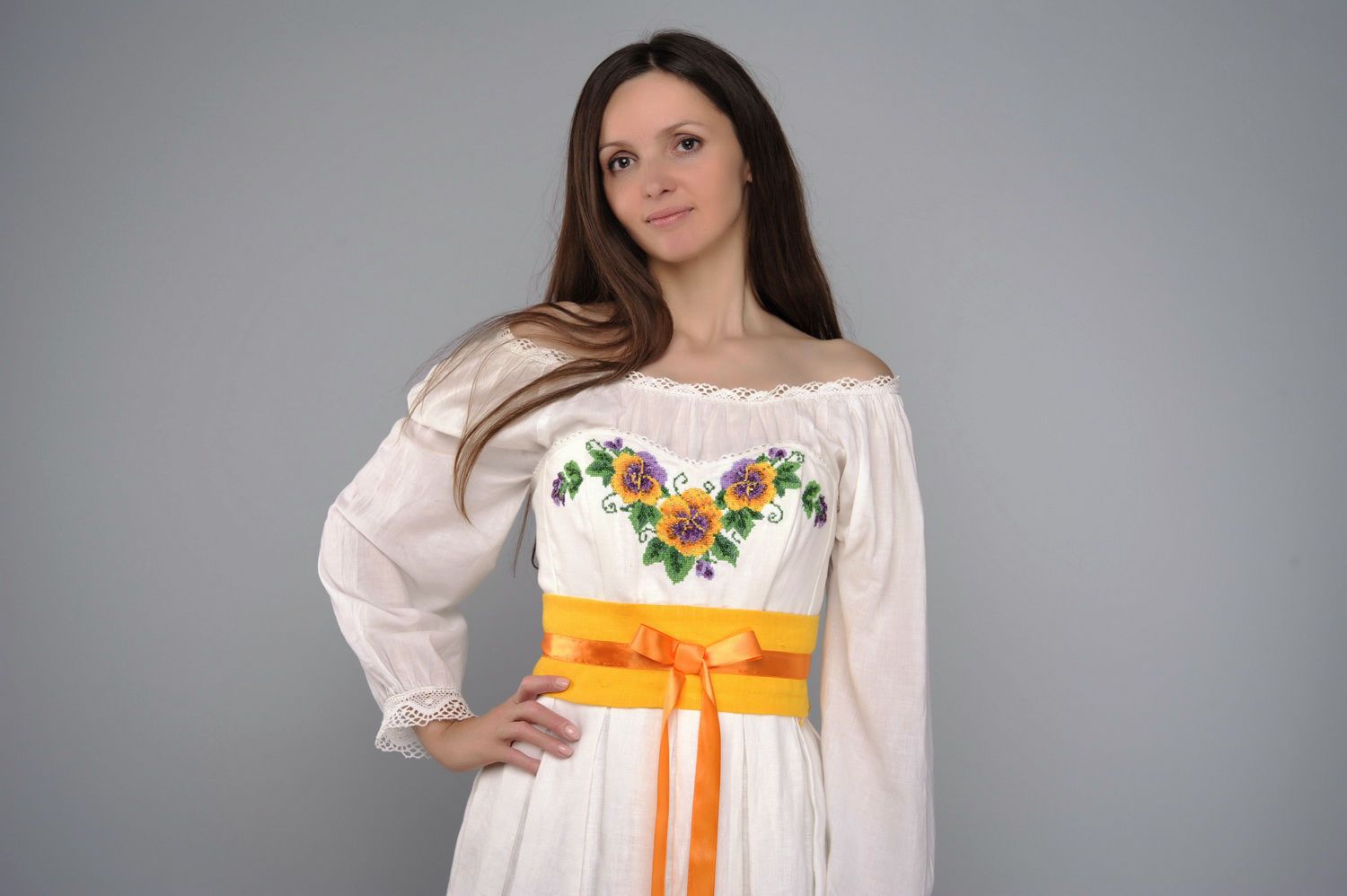 Women's costume in ethnic style photo 5