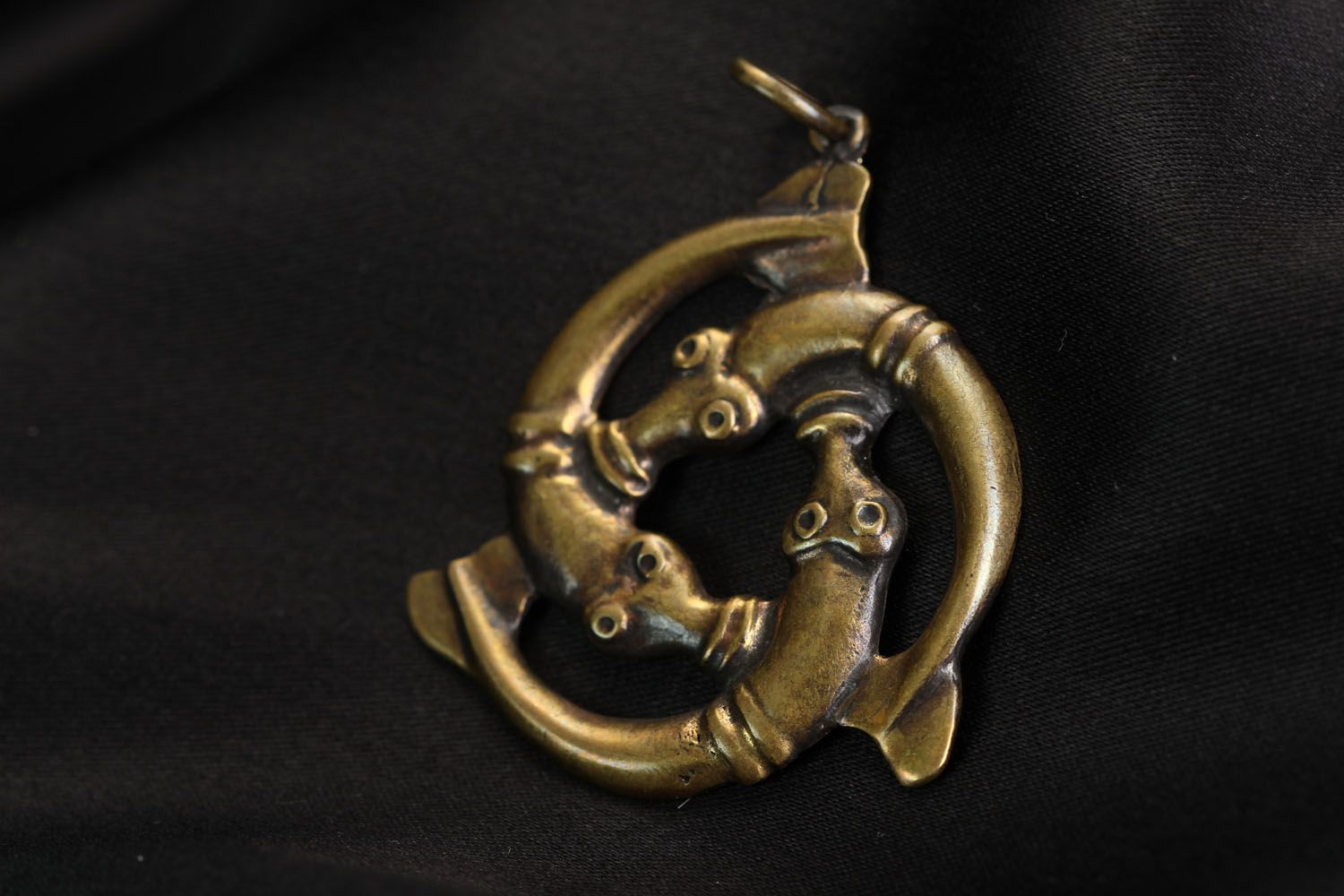Bronze pendant Celtic Fish photo 1