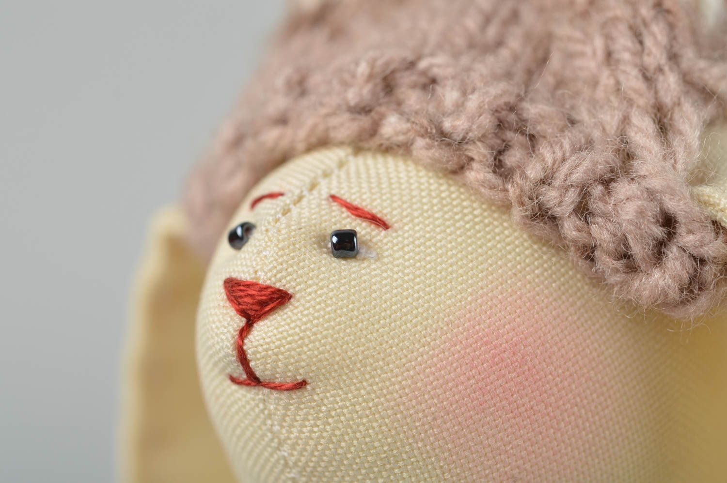 Peluche lièvre fait main Jouet enfant en coton Cadeau original pour enfant photo 3