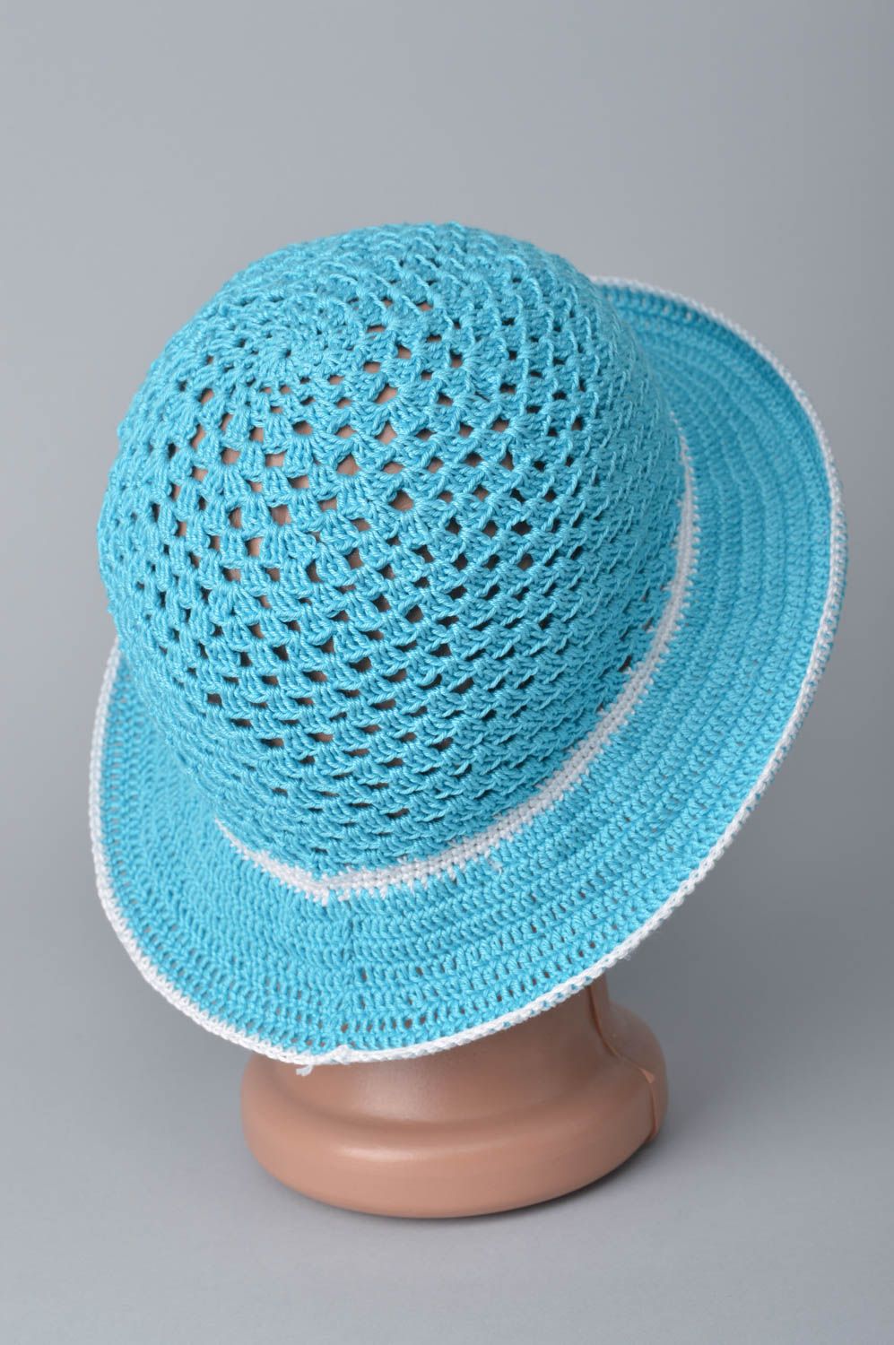 Детская шляпа ручной работы головной убор вязаная шляпа красивая голубая фото 5