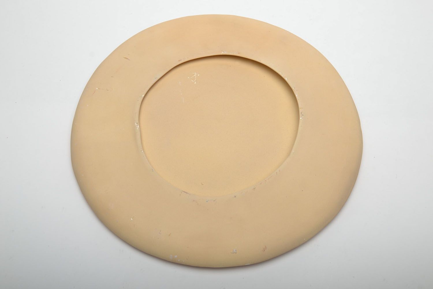 Настенная керамическая тарелка расписанная глазурью фото 3