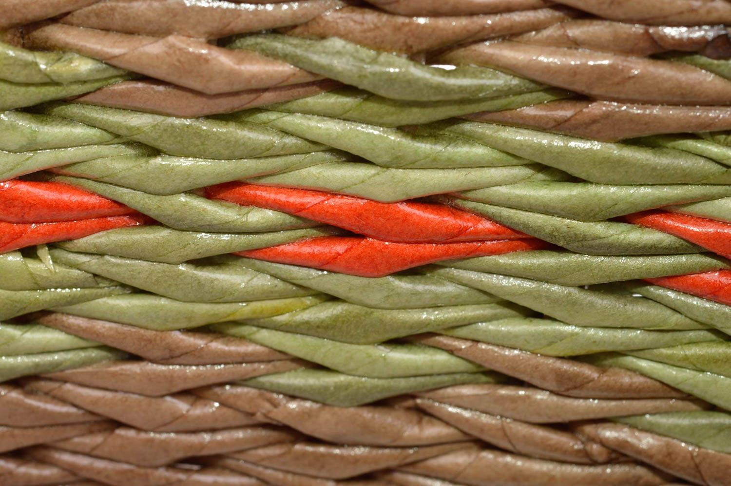 Плетеная корзина ручной работы с цветами корзина из газет подарочная корзина  фото 5