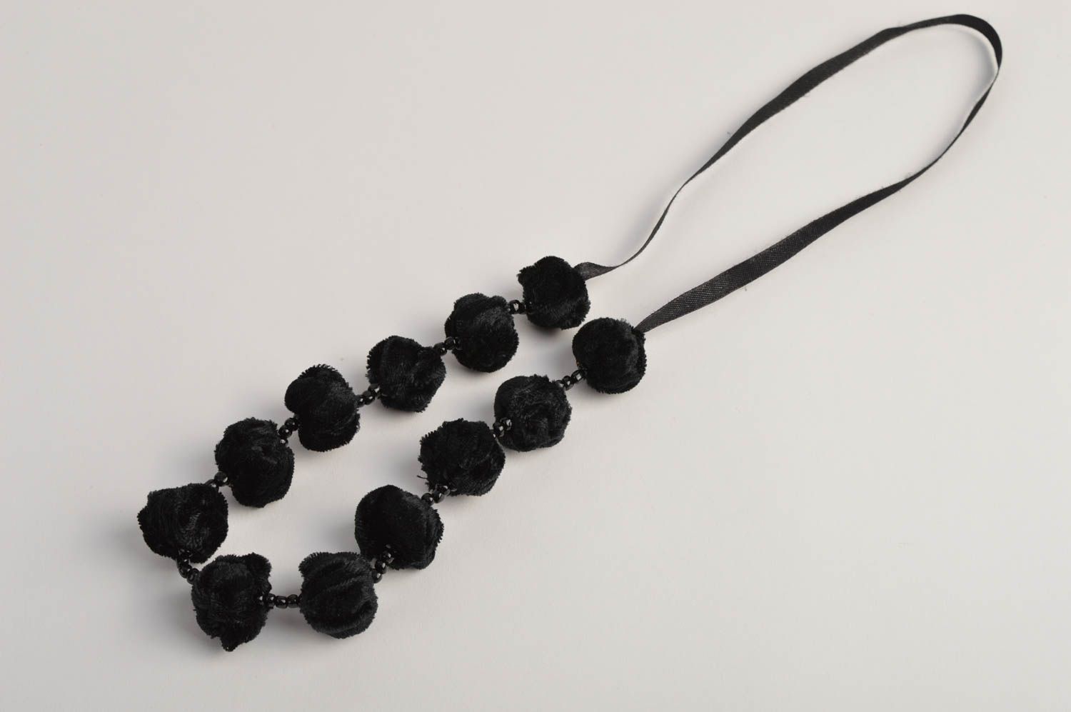 Modeschmuck Halskette handmade Damen Collier Accessoires für Frau schwarz Stoff foto 2