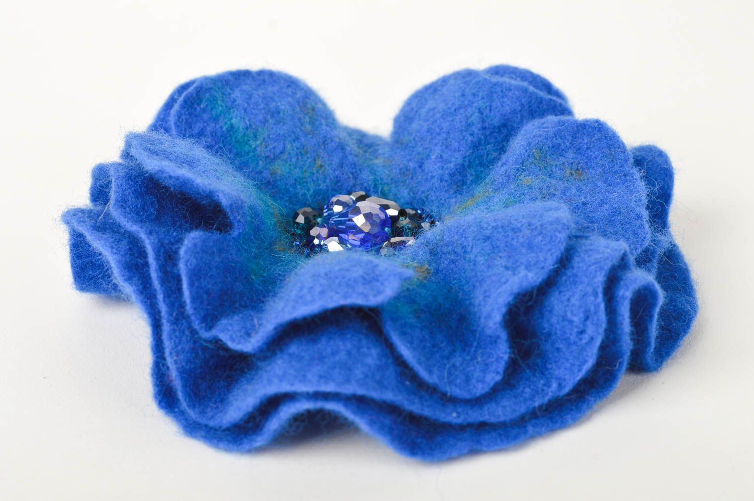 Broche Barrette fleur faite main bleue en laine feutrée Accessoire femme photo 3