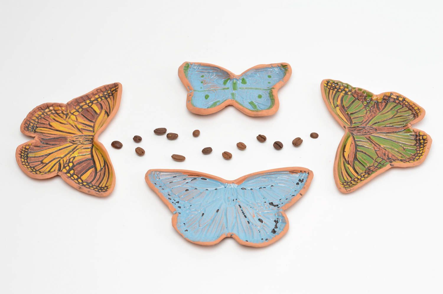 Керамические декоративные тарелки в виде бабочек хенд мейд для интерьера 4 шт фото 1