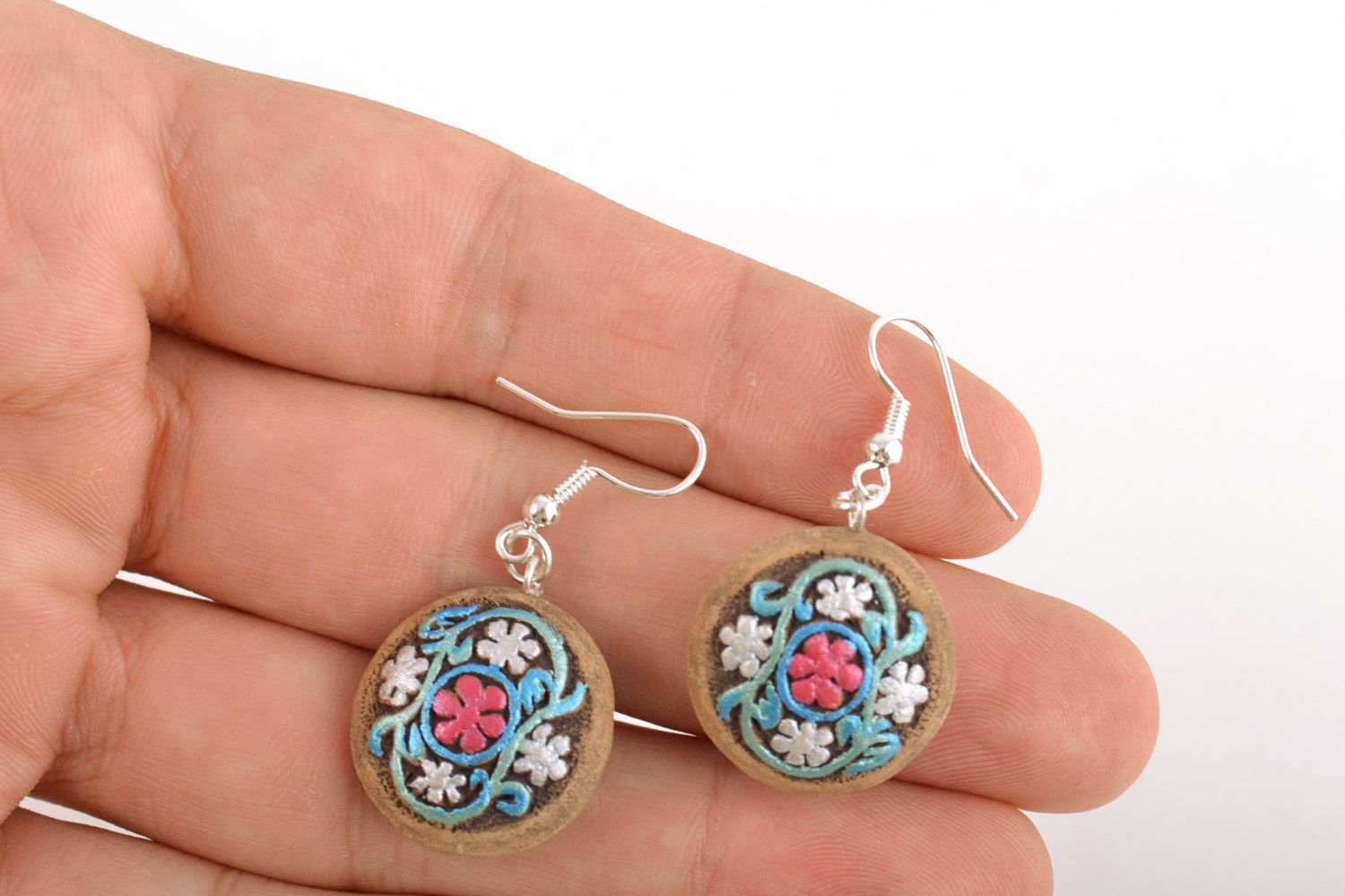 Small handmade clay round earrings painted with acrylics photo 2