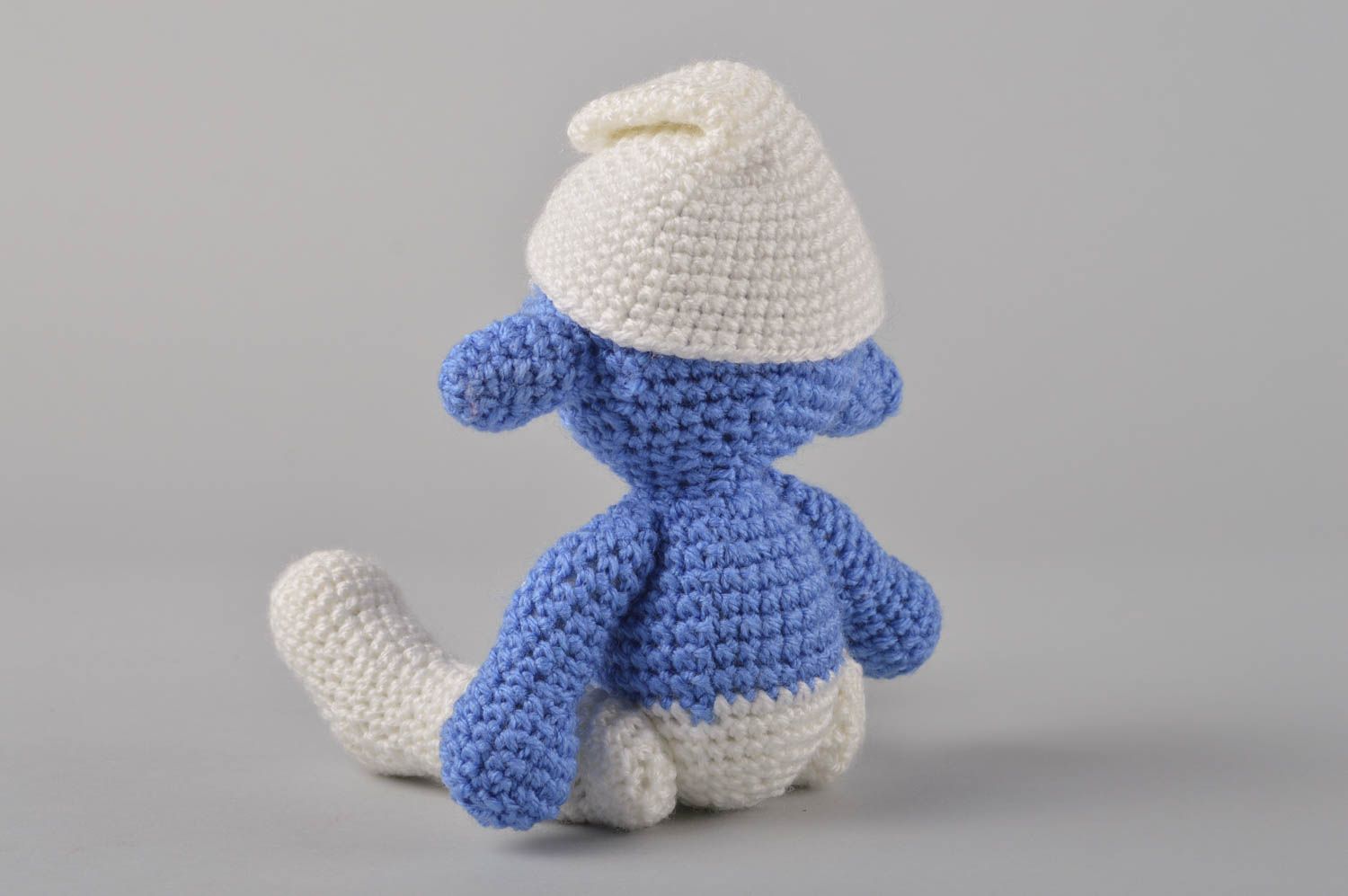 Jouet tricoté Peluche faite main en forme de gnome bleu blanc Cadeau enfant photo 5