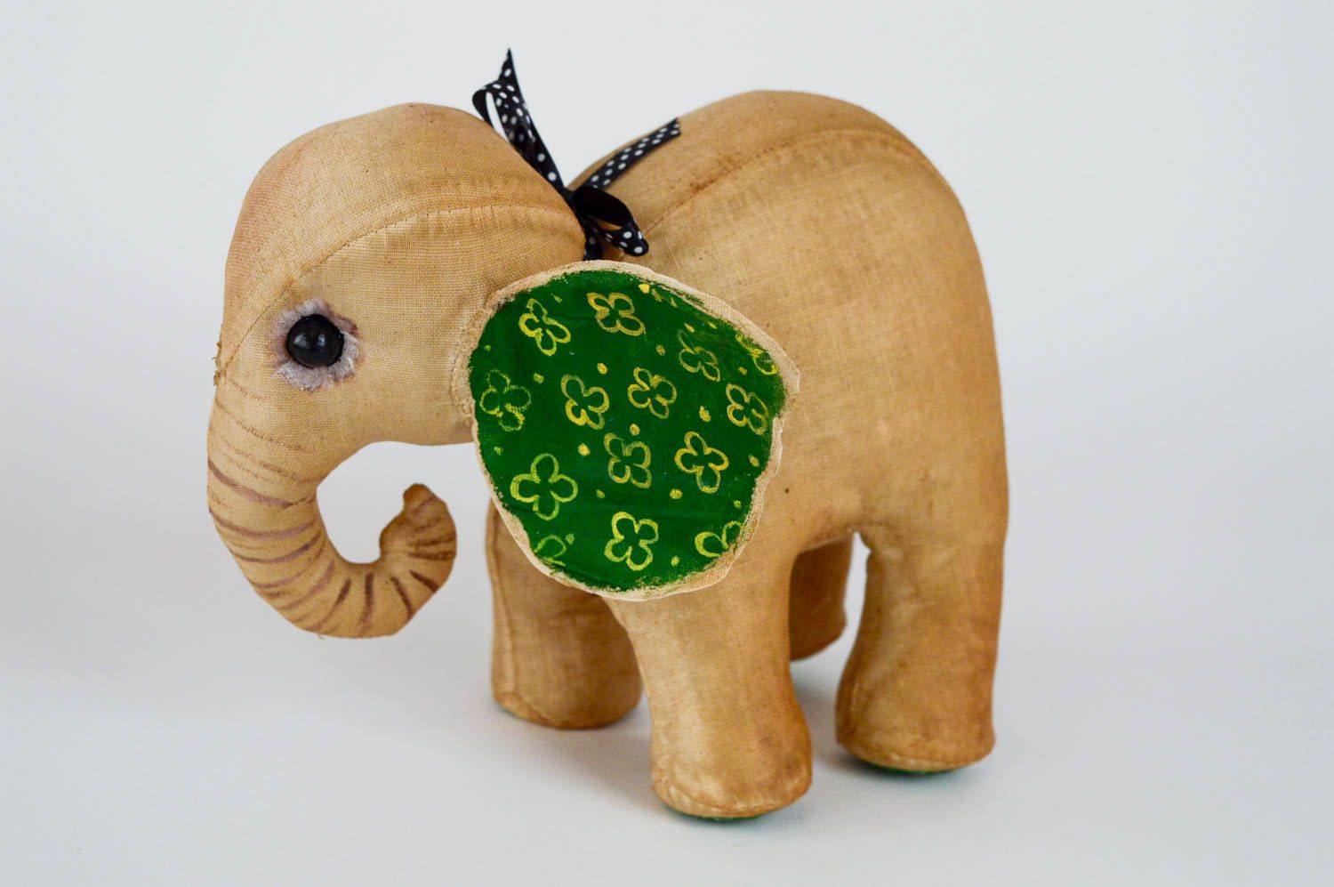 Мягкая игрушка слоник ручной работы тканевая ароматизированная с росписью фото 2
