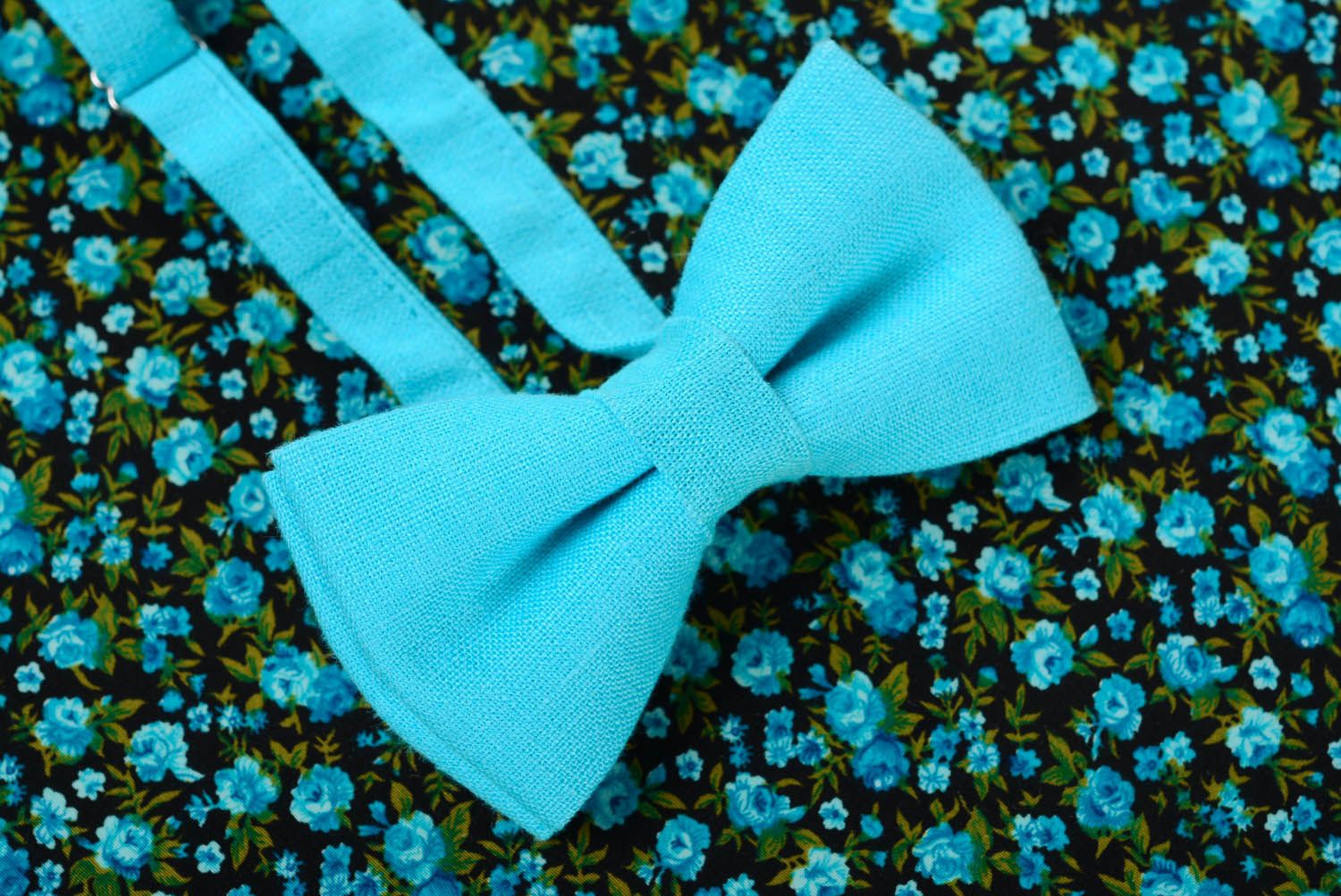 Gravata borboleta aresanal azul feita de linho foto 3