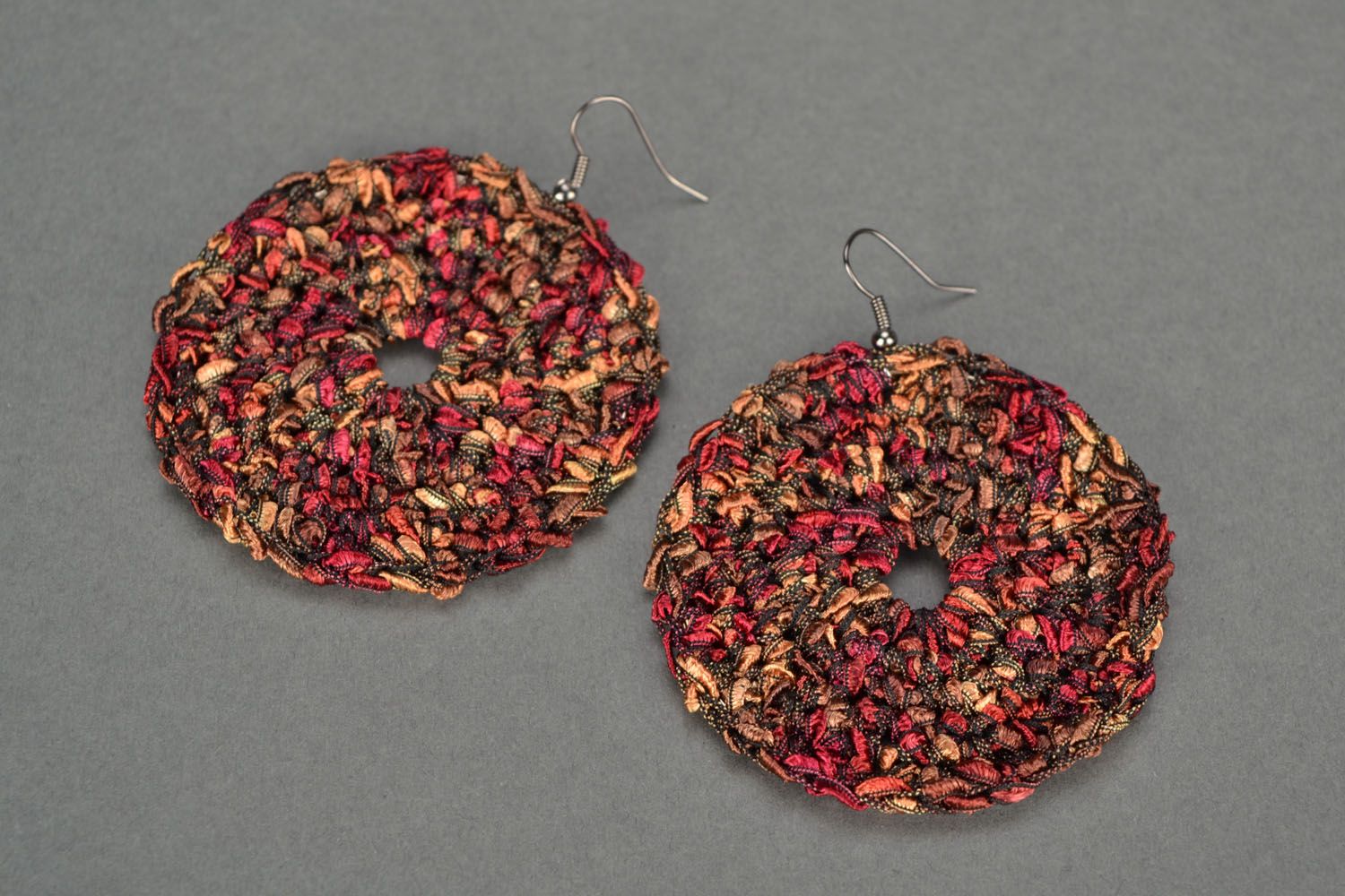 Round crochet earrings  photo 1