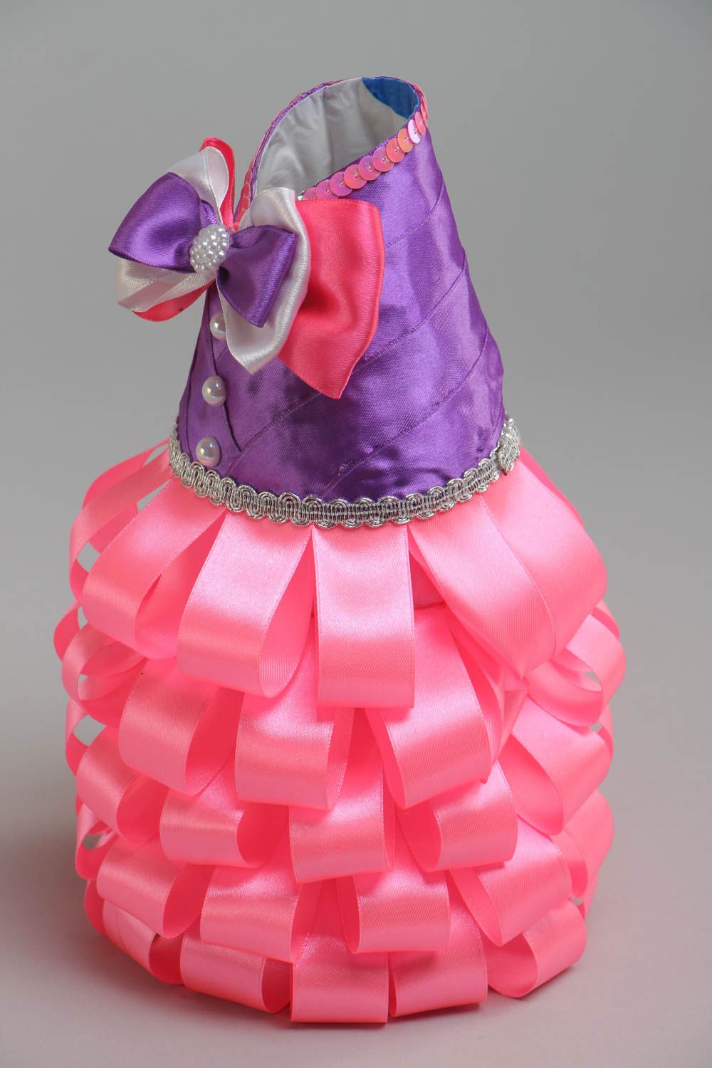 Бутылка из атласных лент ручной работы декоративная розовая нарядная интерьерная фото 2