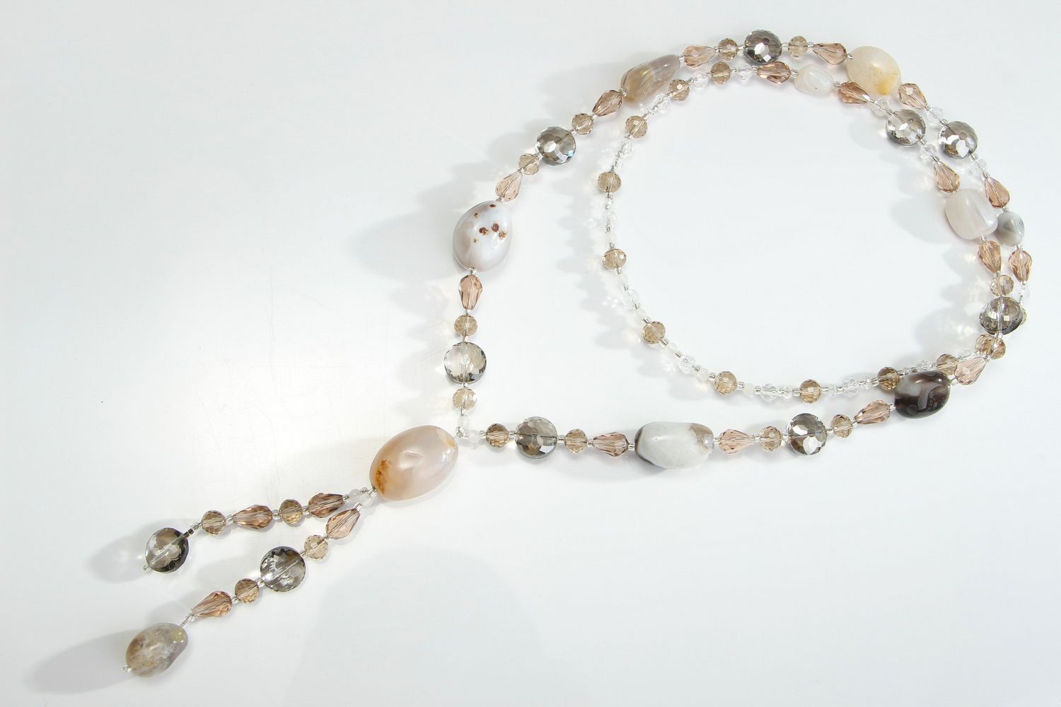Lange Halskette aus Natursteinen Agat und Kristall  foto 1