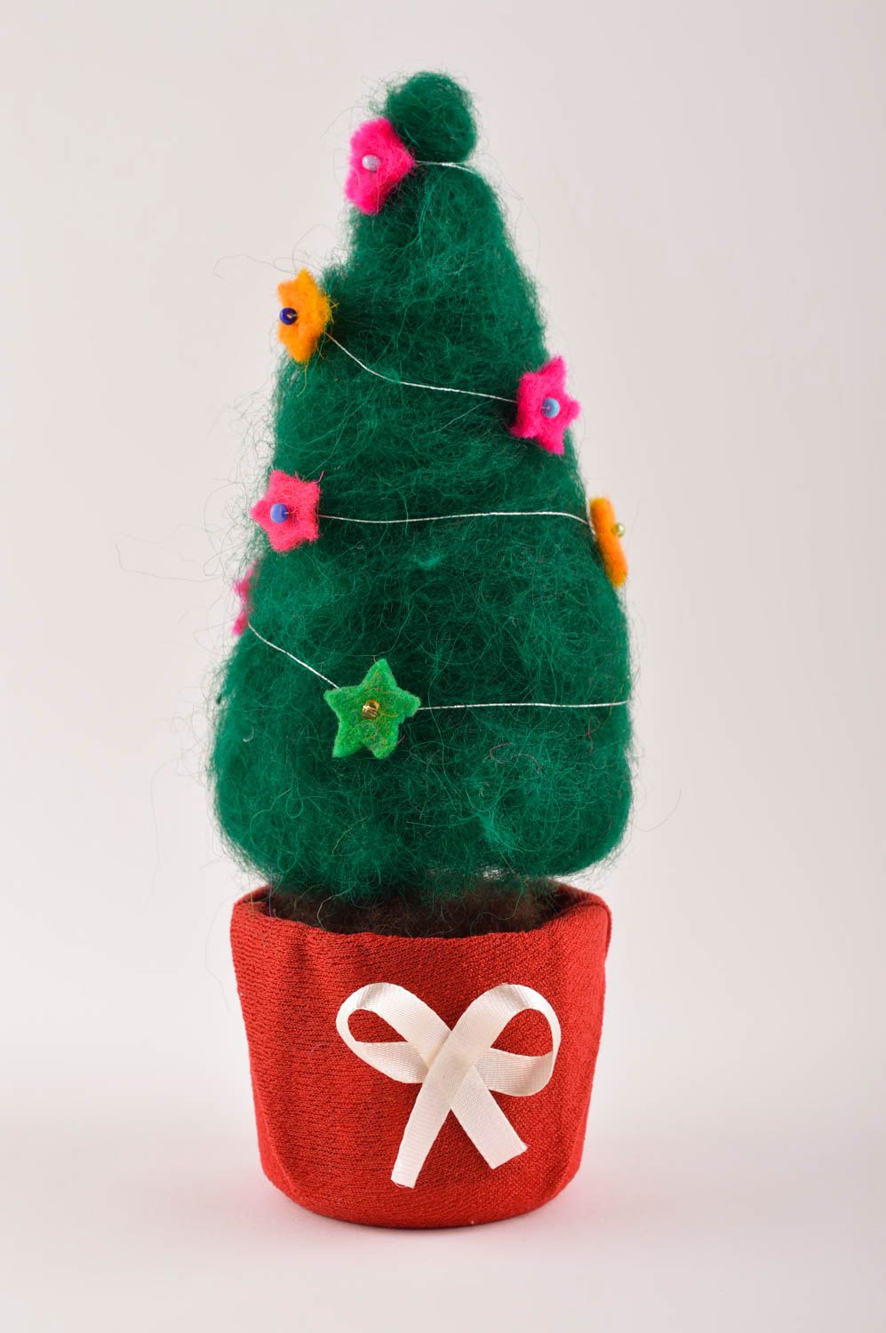 Handmade Deko Tannenbaum aus Wolle Deko für Weihnachten Wohn Accessoire  foto 2