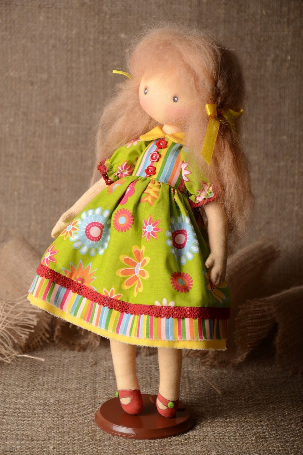 Кукла ручной работы кукла из ткани мягкая кукла расписная с подставкой фото 1