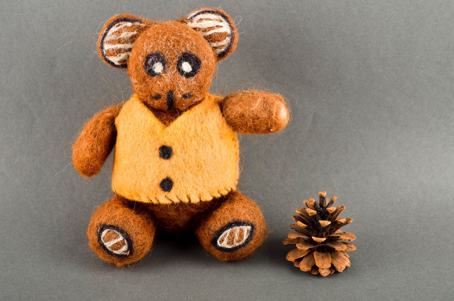 Bär Kuscheltier handmade Stoff Kuscheltier aus Wolle Geschenk für Kinder foto 1