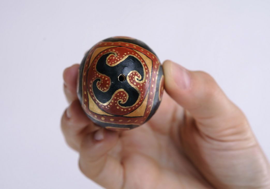 Ovo de cerâmica decorativo foto 3