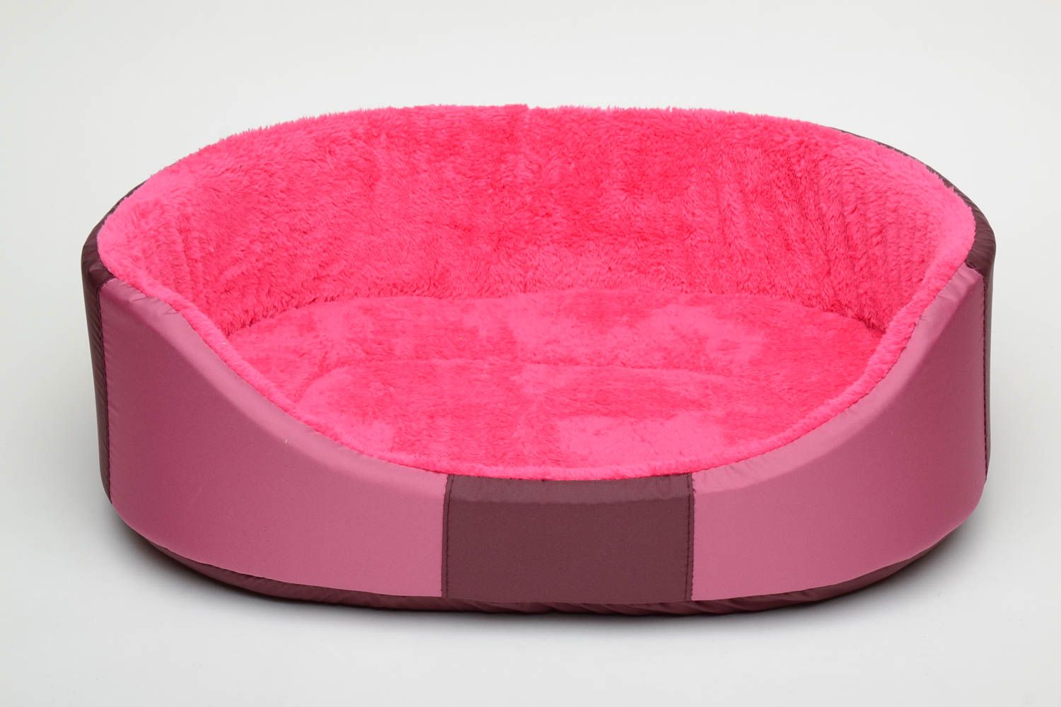 Bed for cats and dogs photo 2