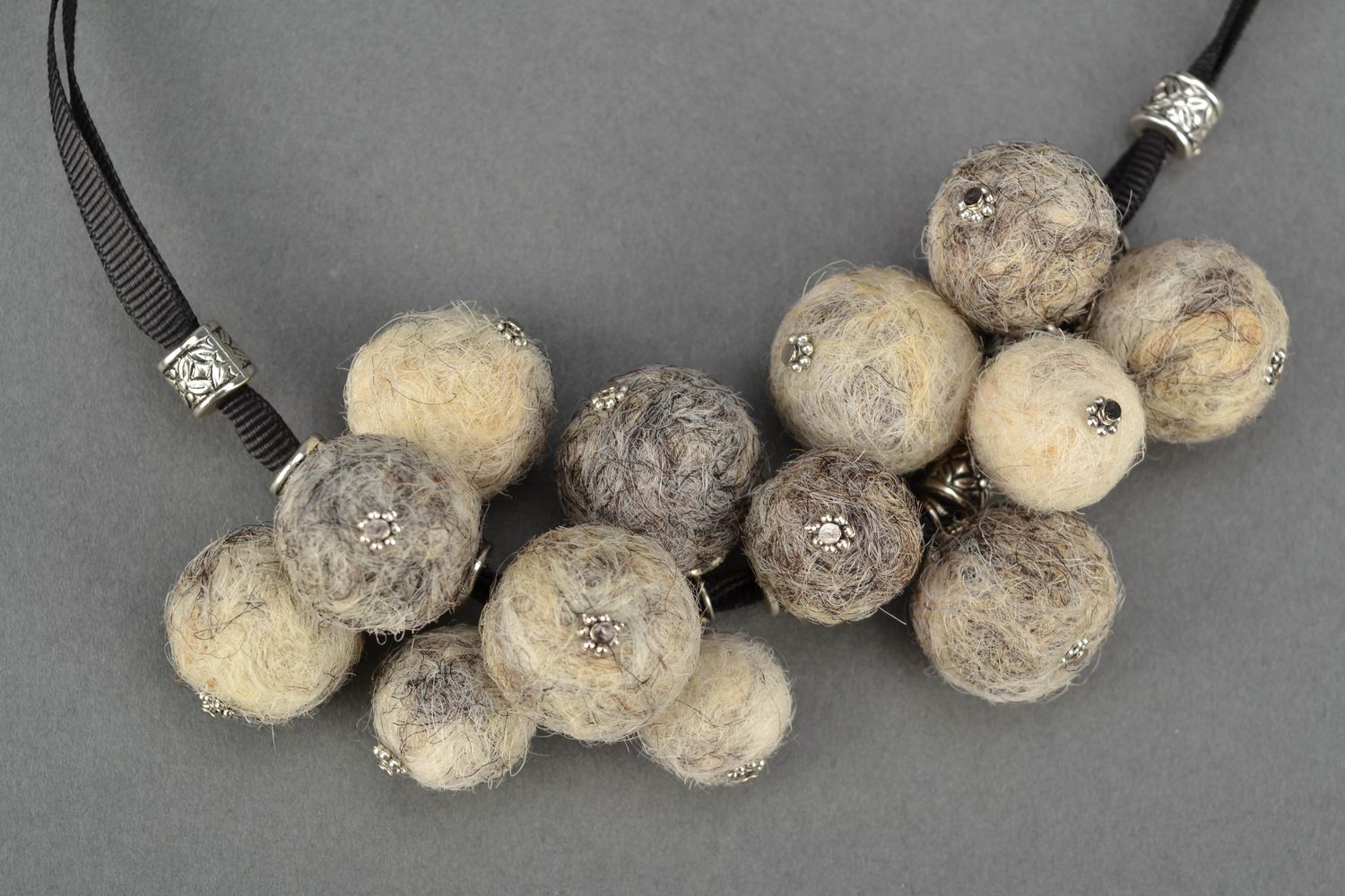 Felted wool necklace gray balls on ribbon photo 3