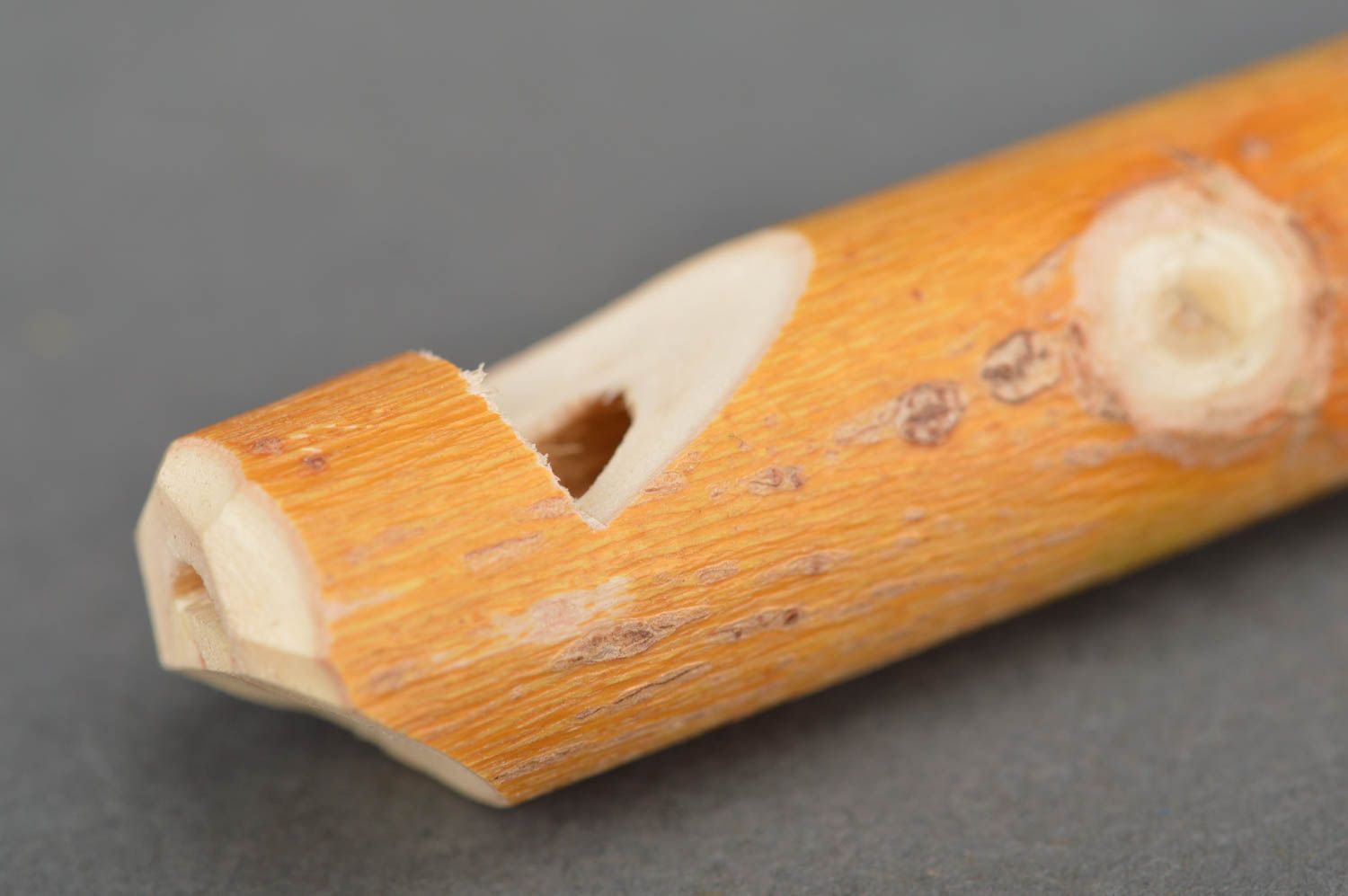 Silbato de madera hecho a mano instrumento de viento souvenir original foto 4